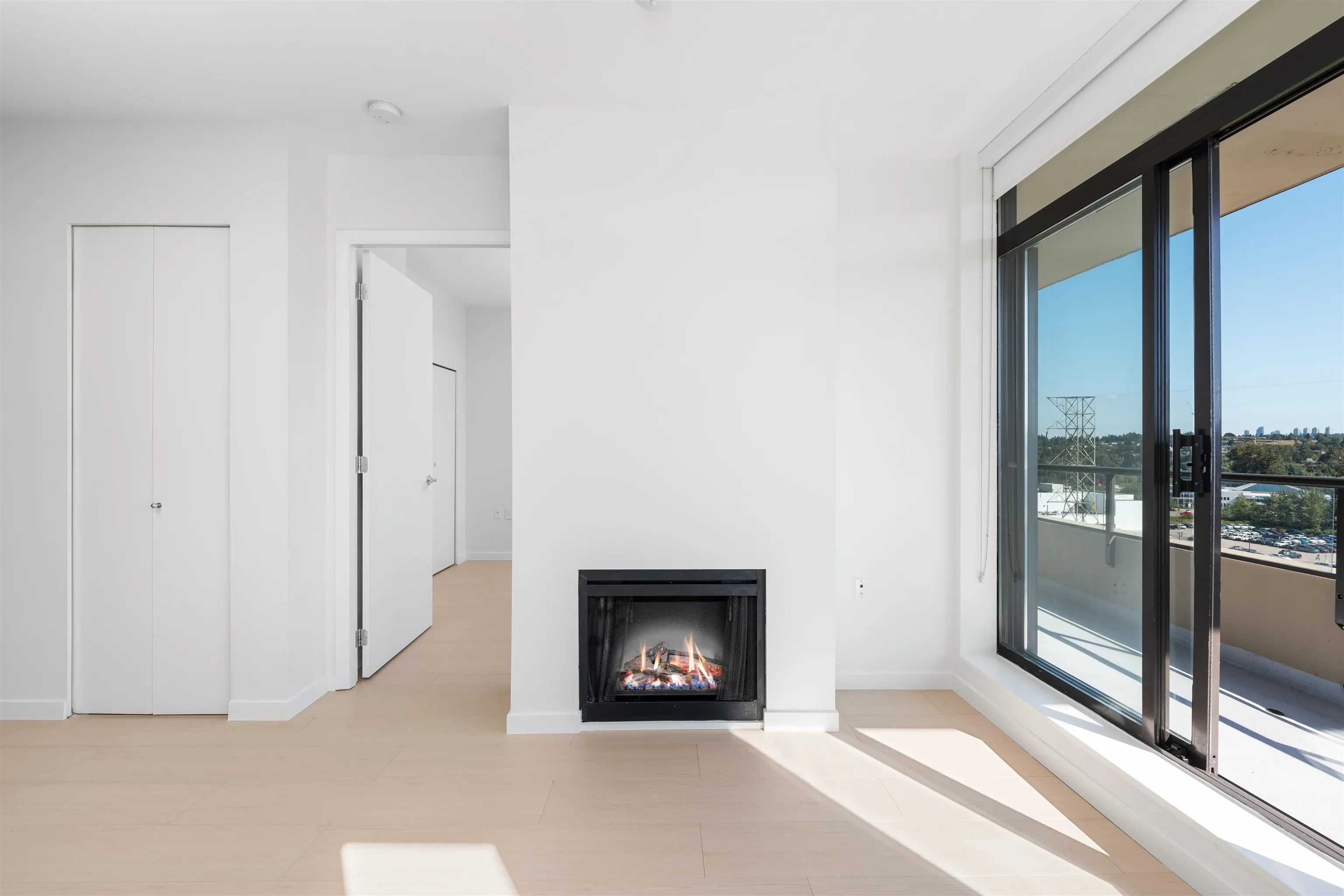 1002 2355 Madison Avenue