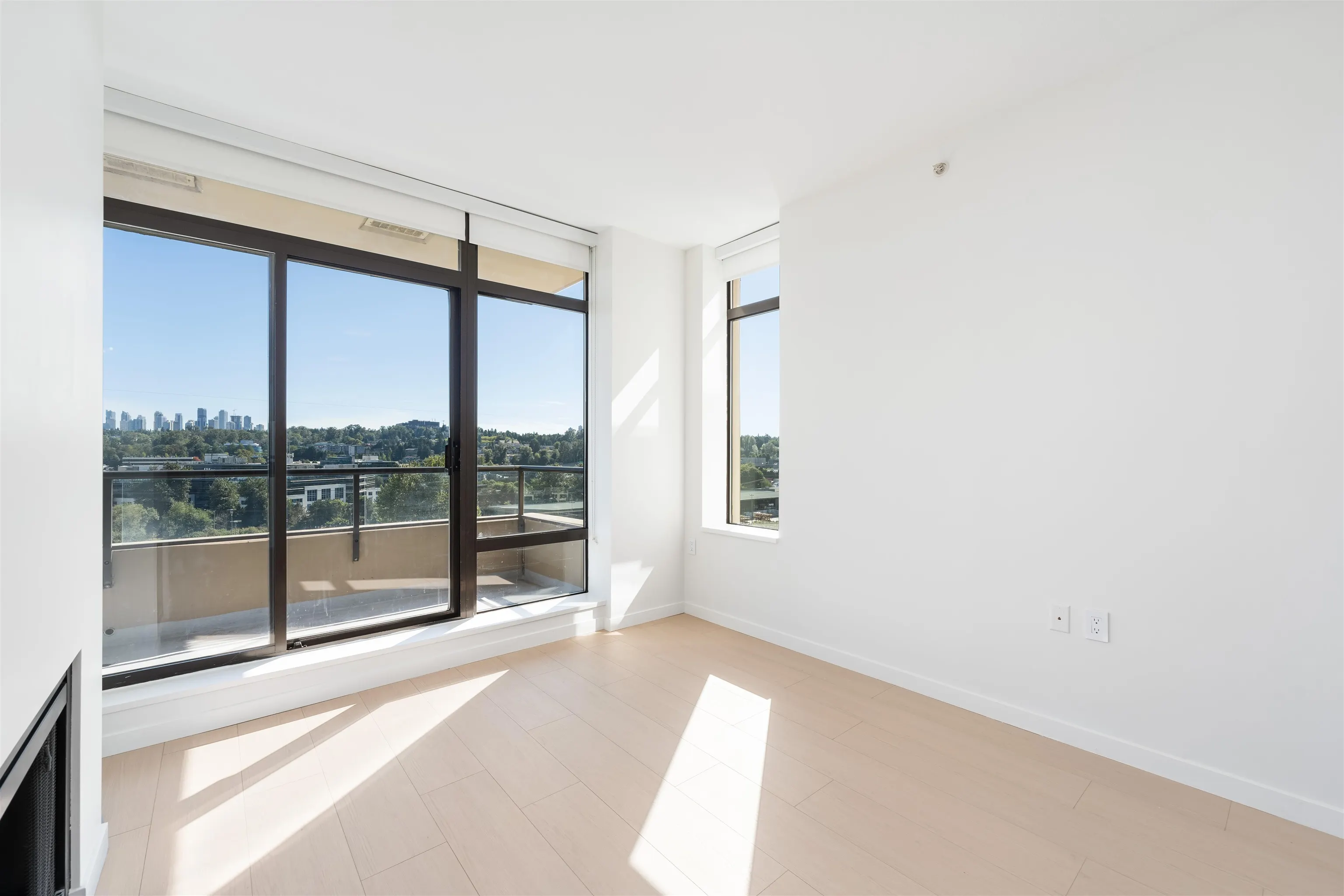 1002 2355 Madison Avenue