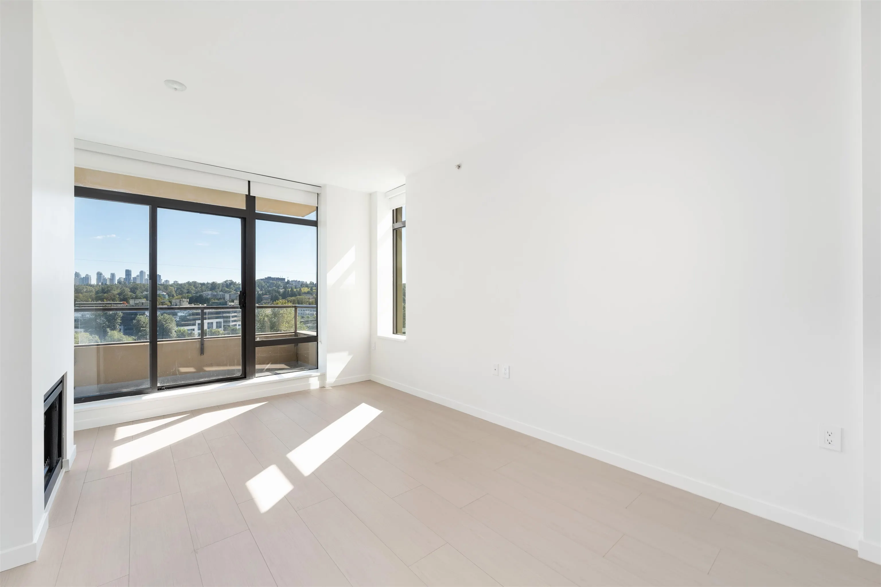 1002 2355 Madison Avenue
