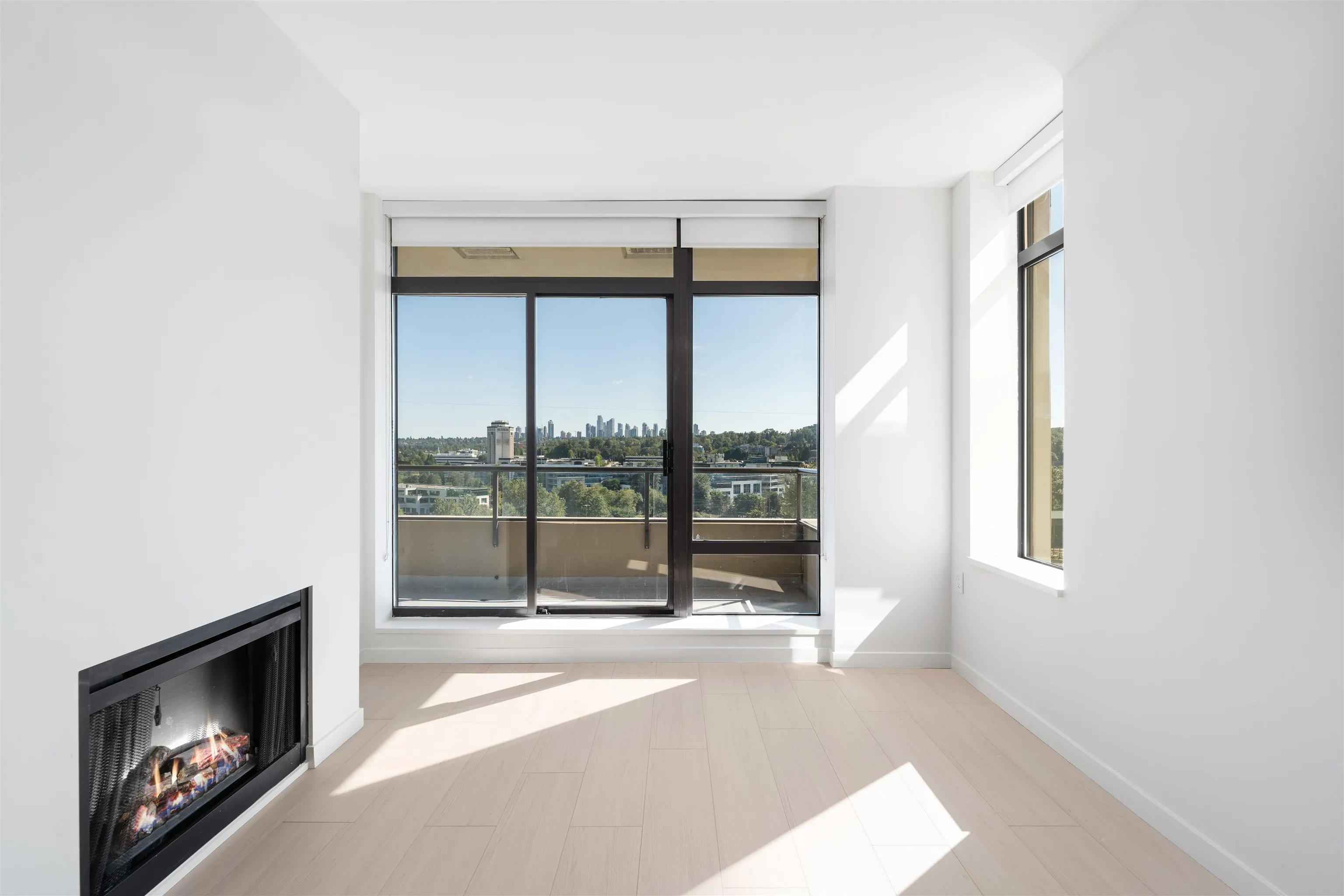 1002 2355 Madison Avenue
