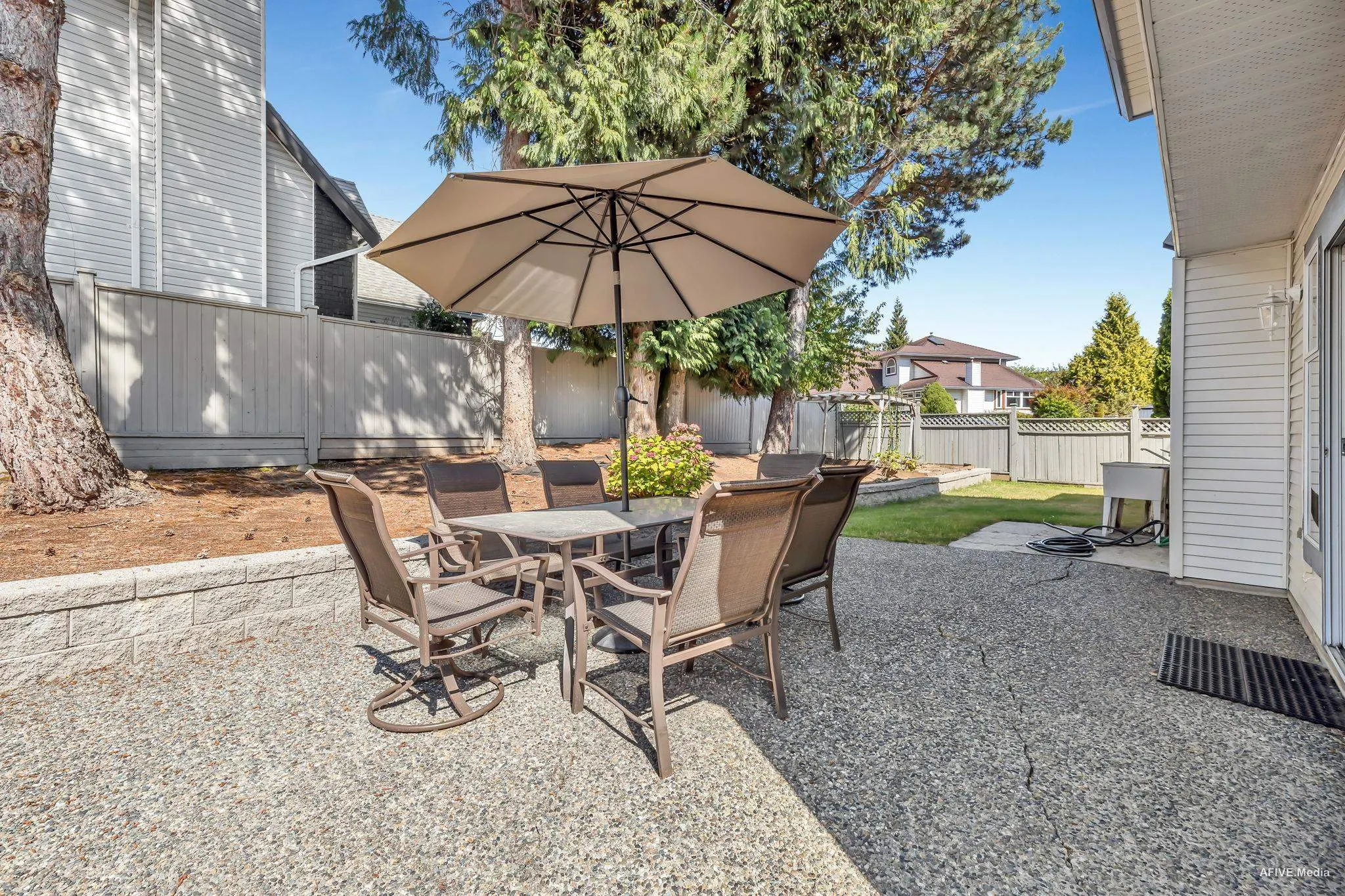 16089 79 Avenue