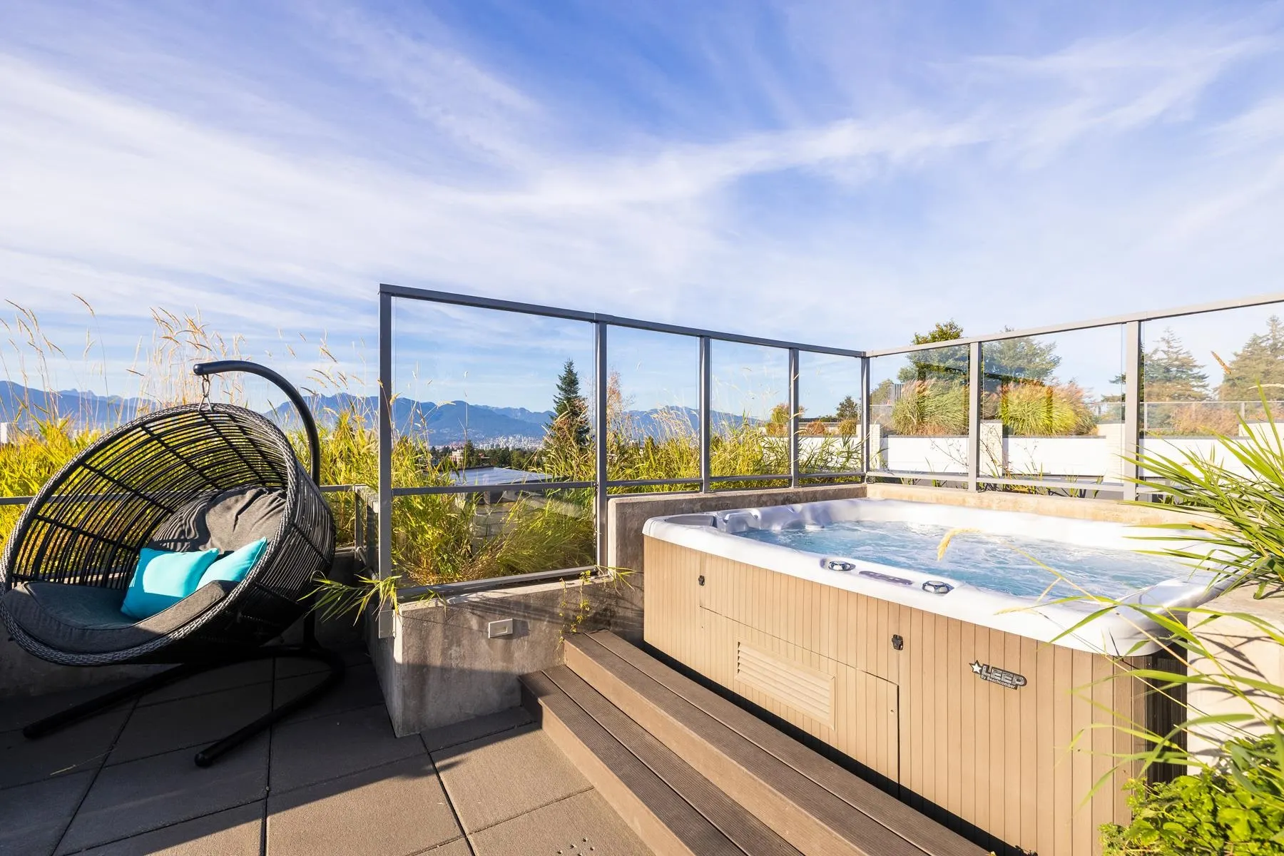 602 4685 Cambie Street