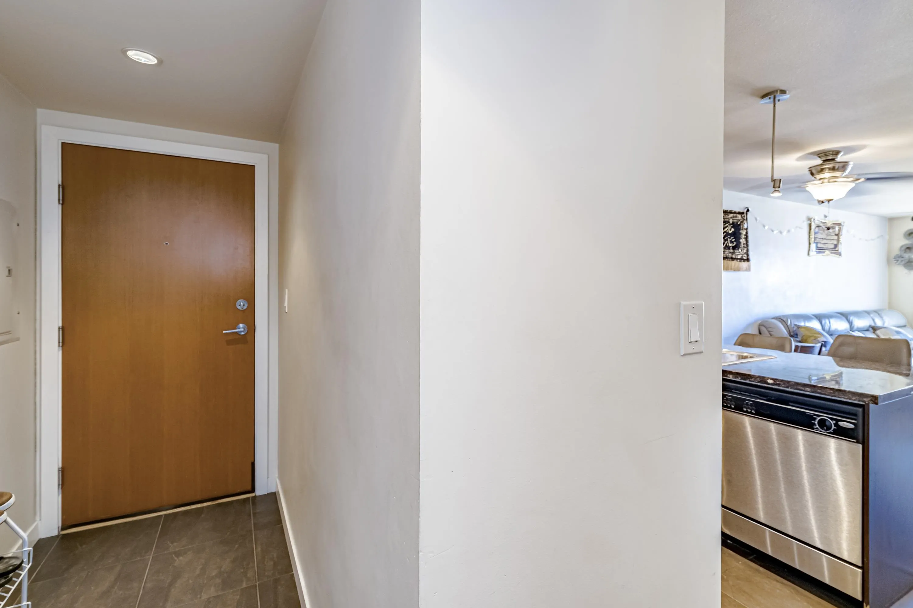 1508 1 Renaissance Square