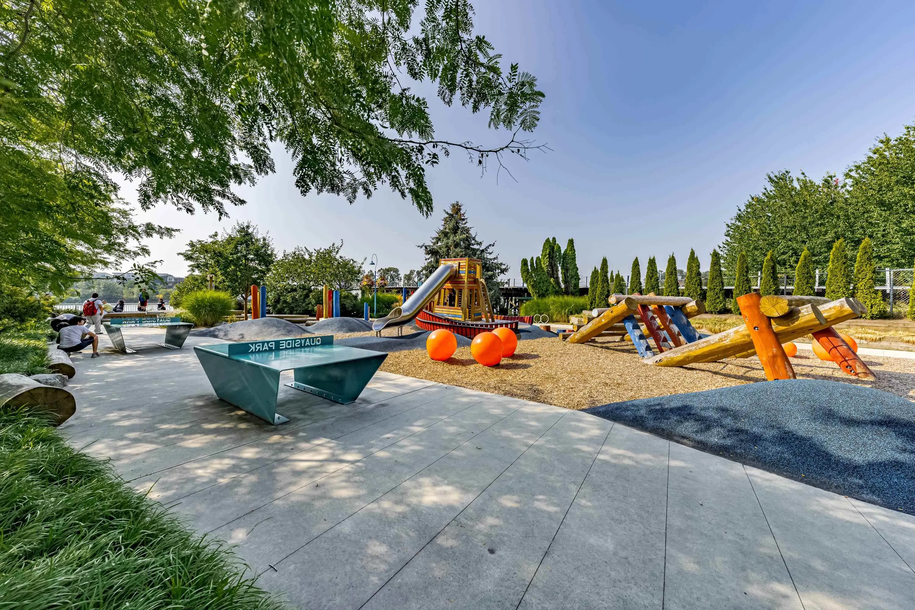 1508 1 Renaissance Square