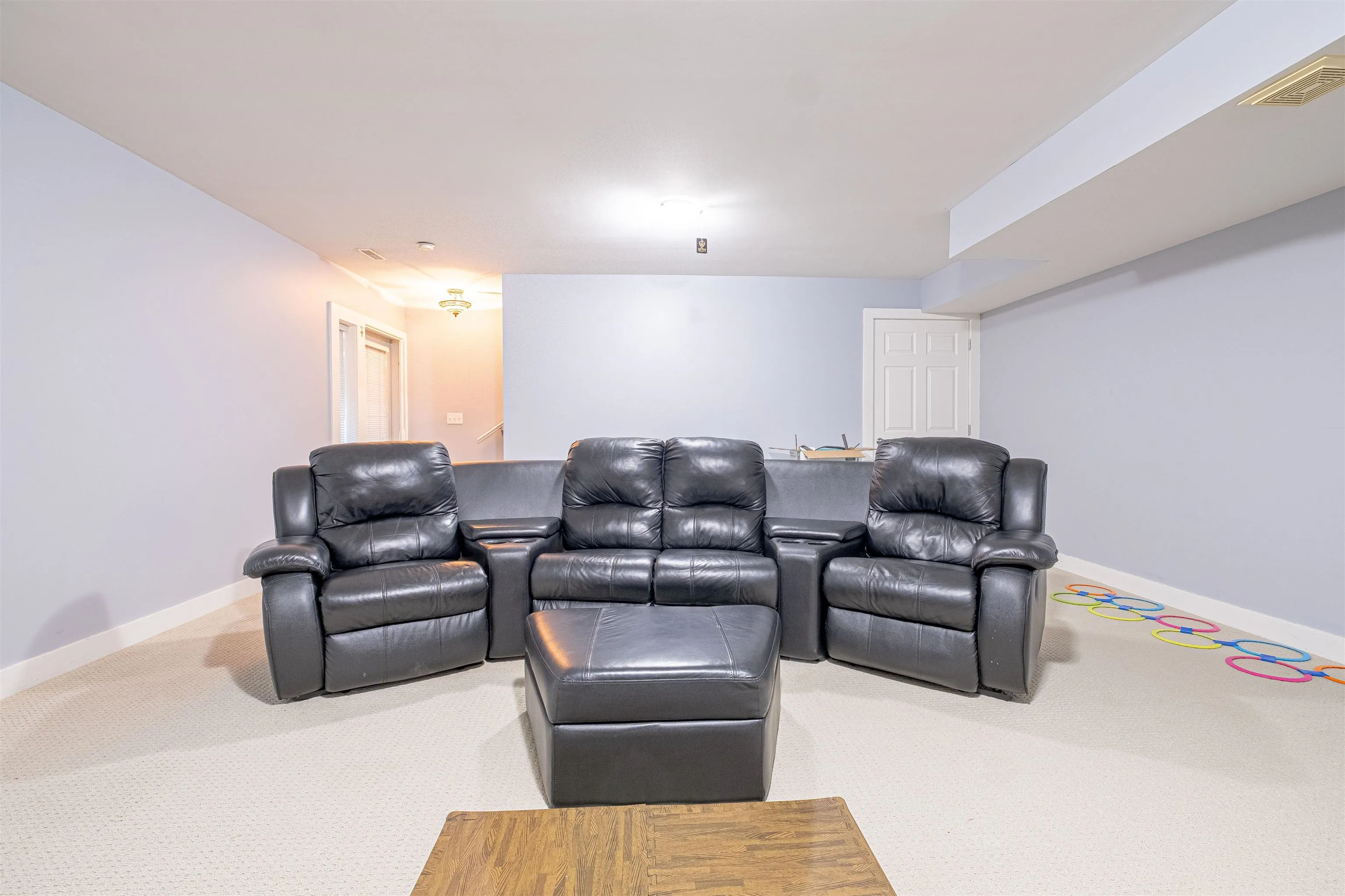 25 6110 138 Street