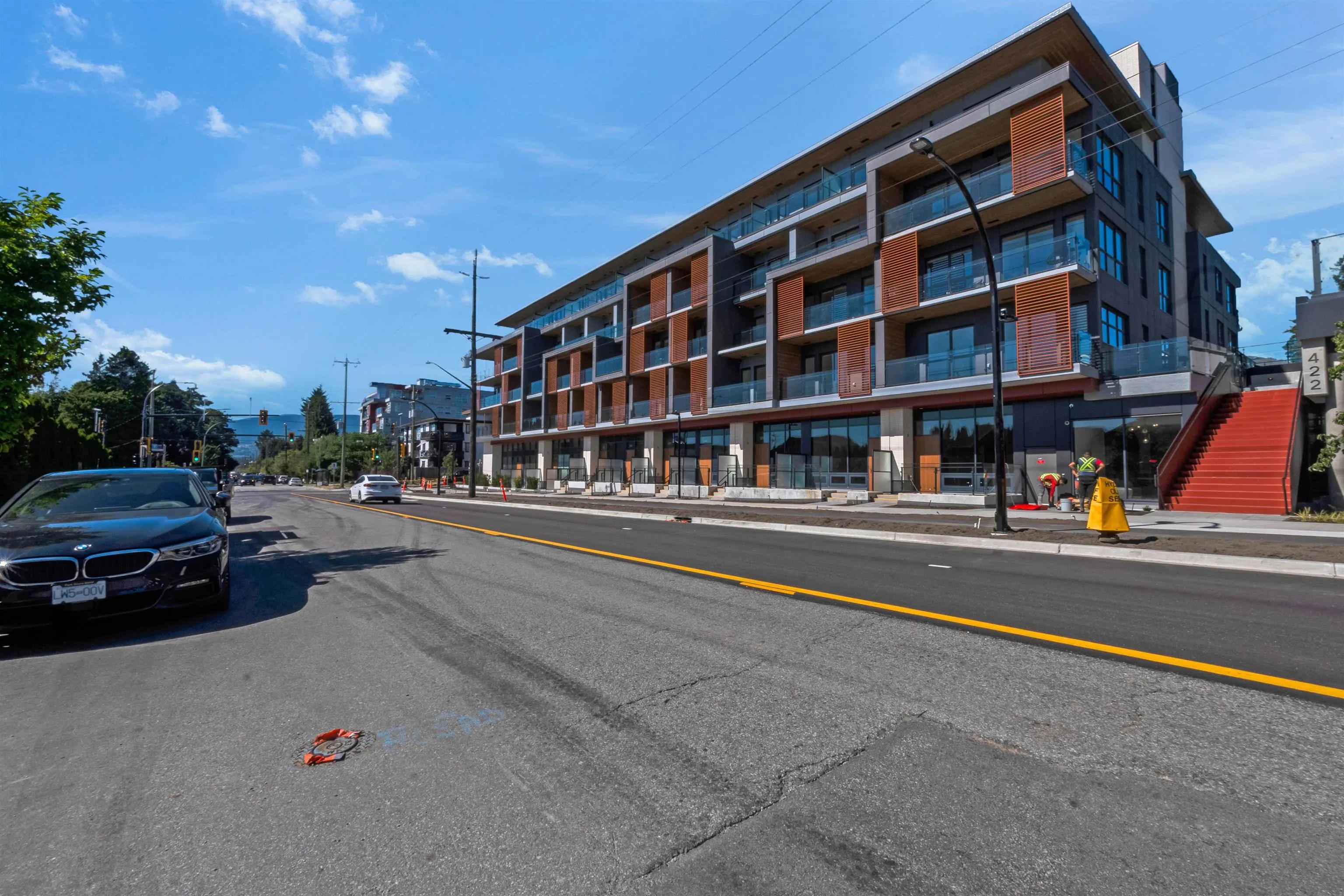2xx 422 E 3rd Street
