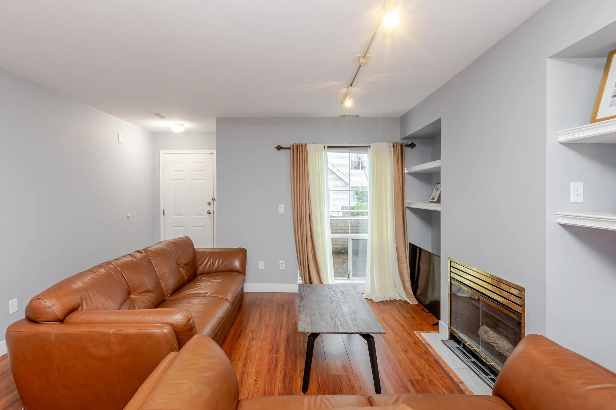 20 13713 72a Avenue