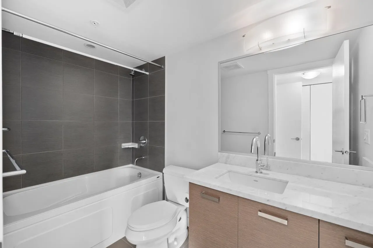 909 8033 Saba Road