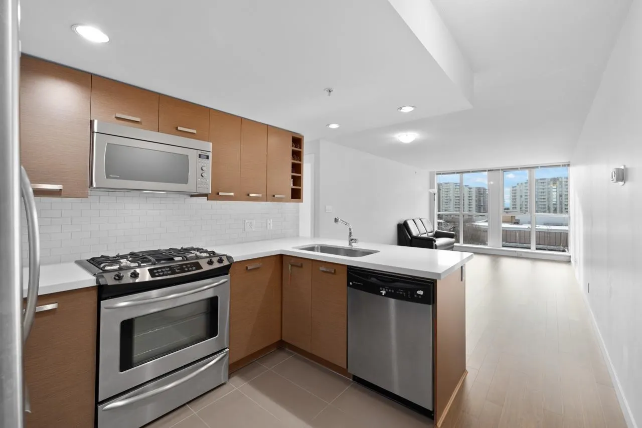 909 8033 Saba Road