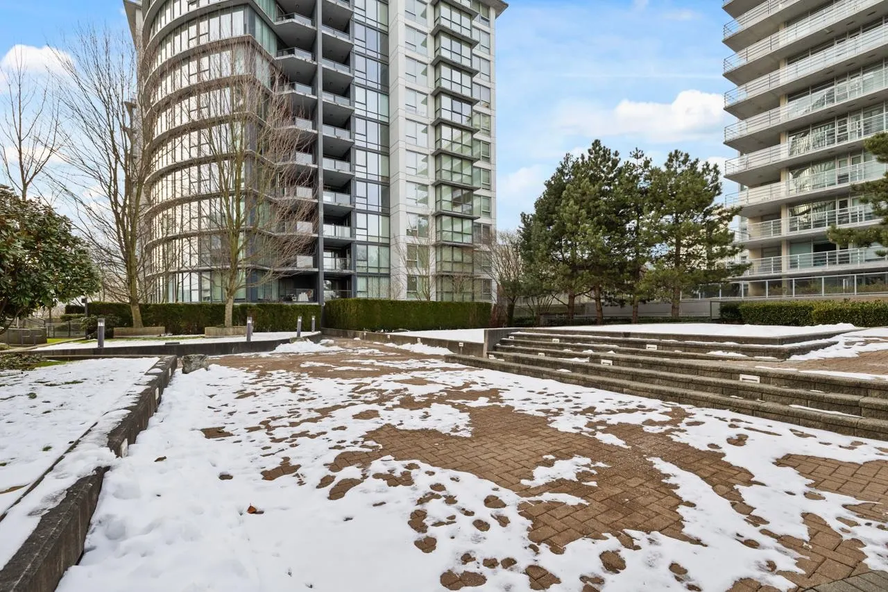 909 8033 Saba Road