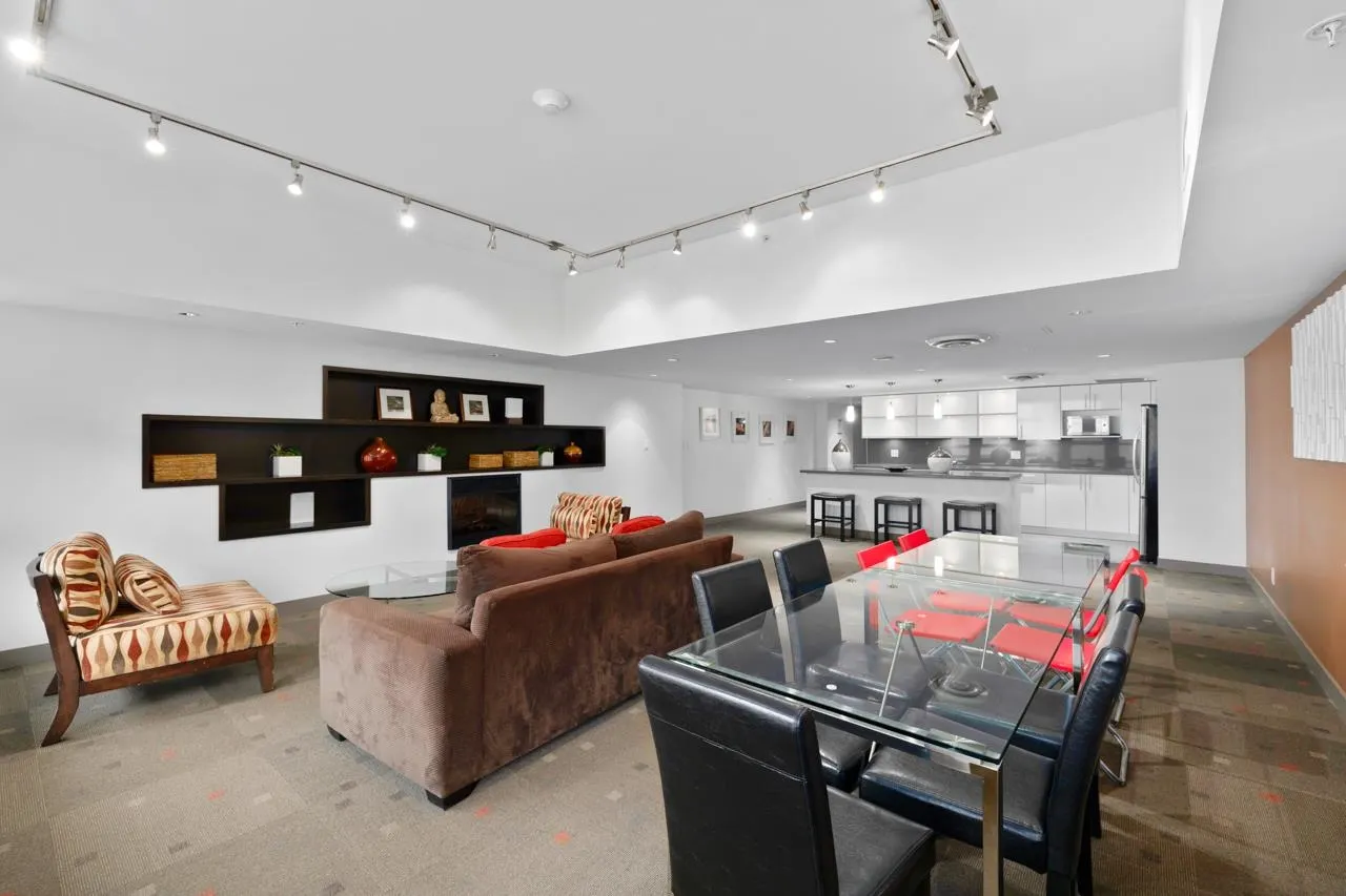 909 8033 Saba Road