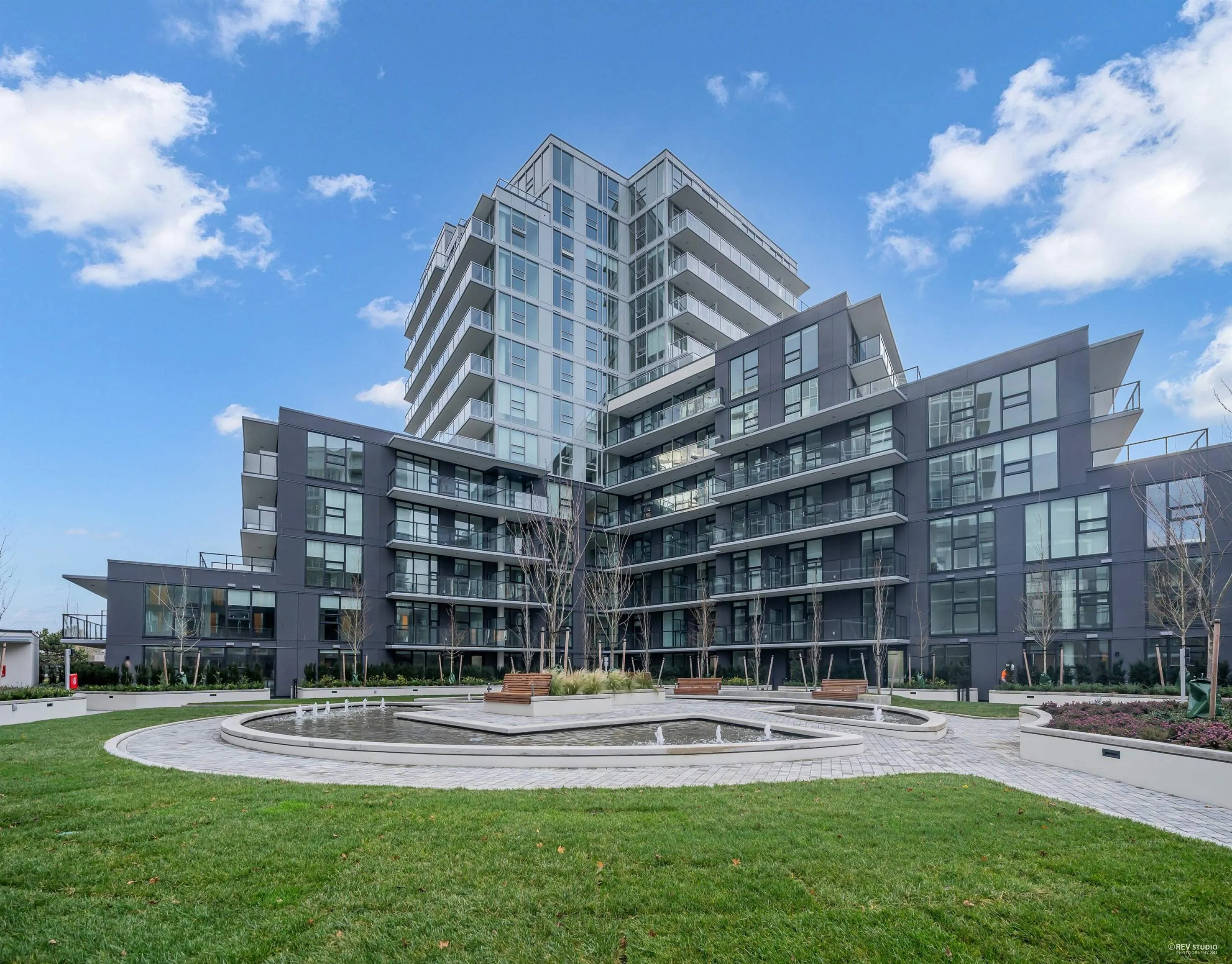 1404 6633 Buswell Street