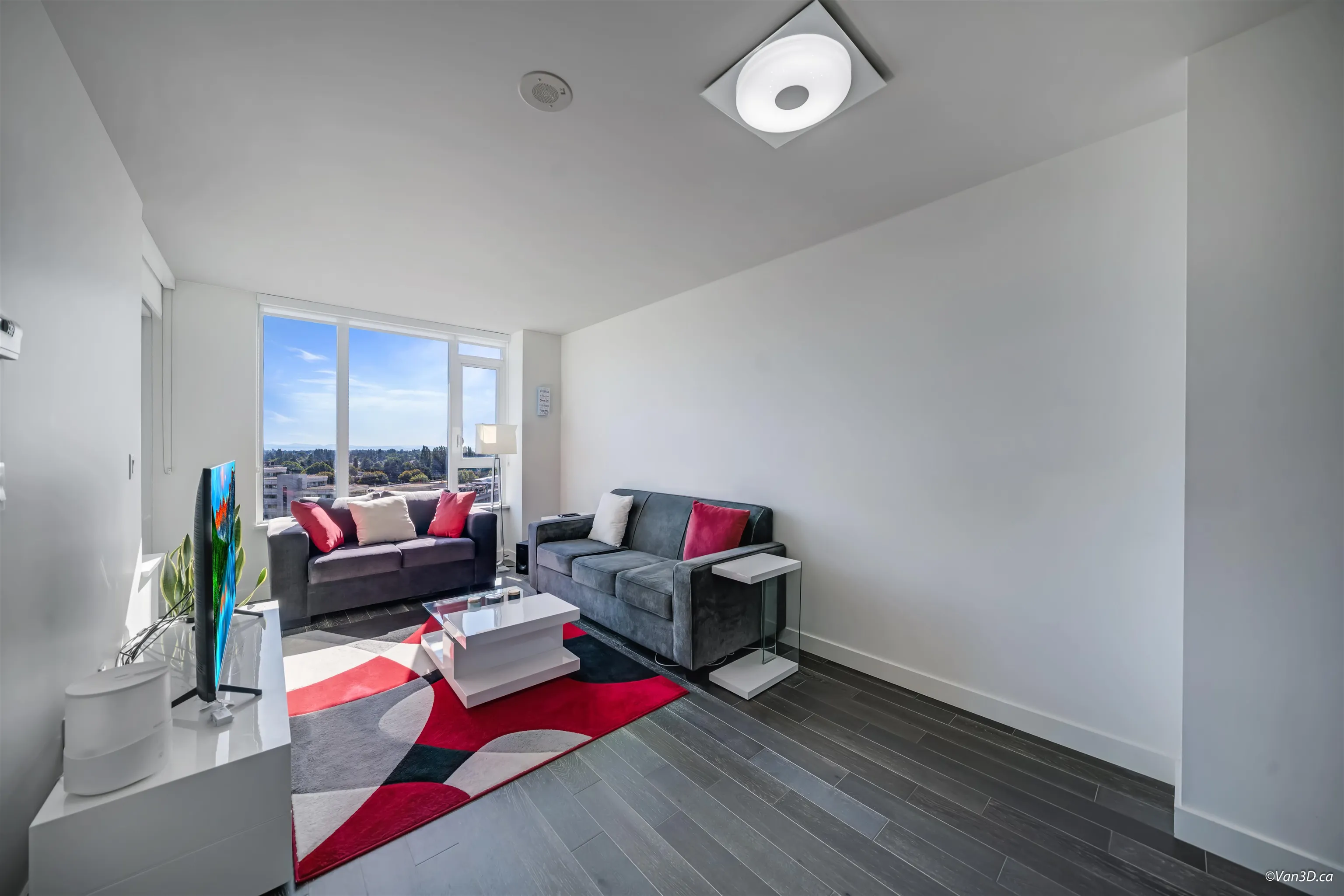 1501 7468 Lansdowne Road