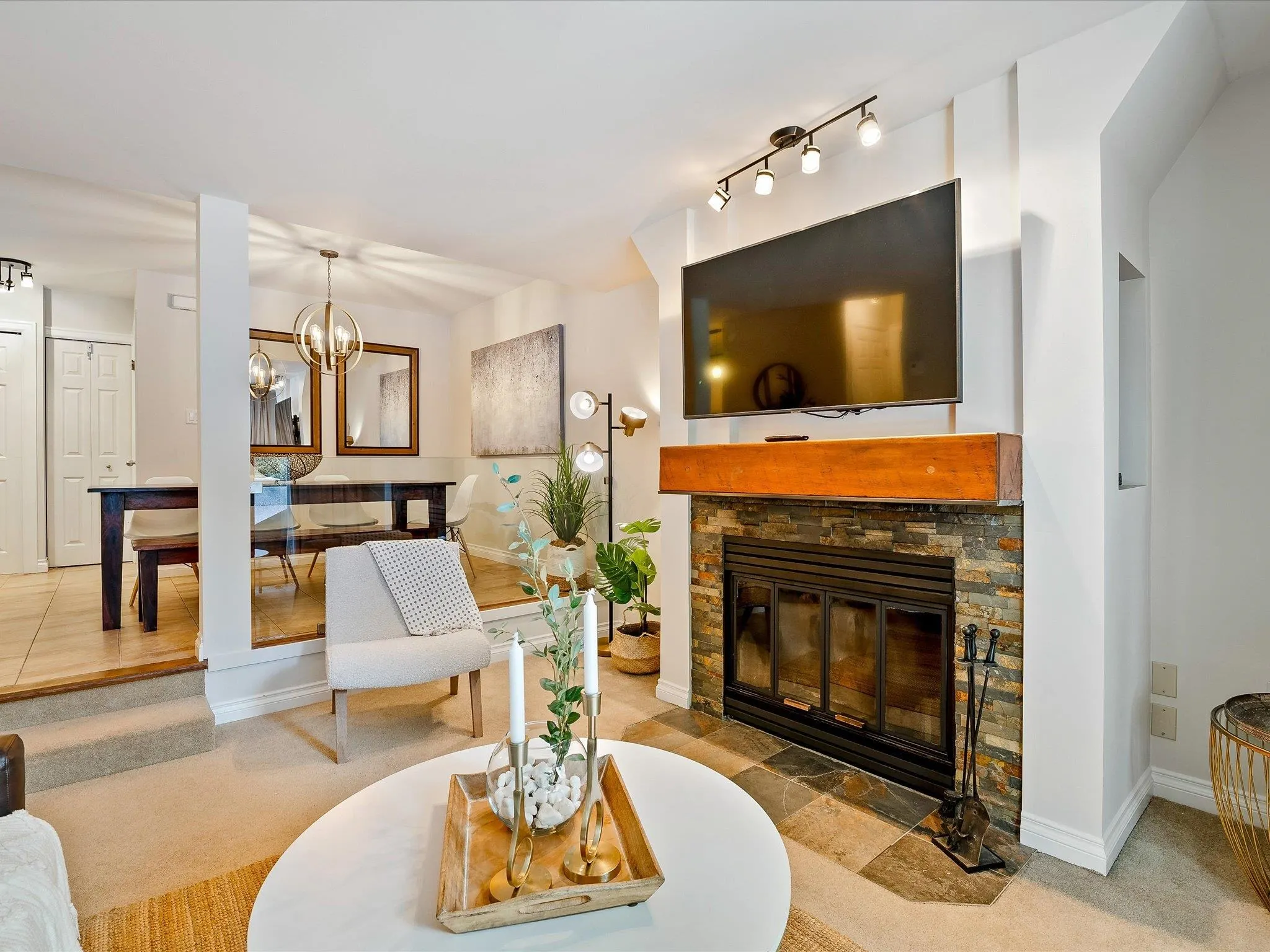 8 4510 Blackcomb Way