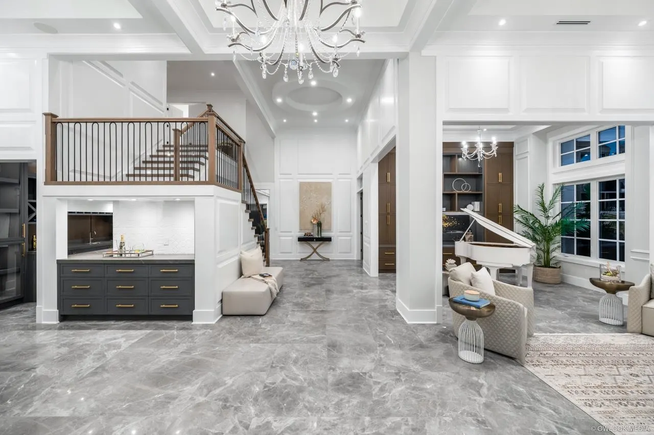 7680 Glacier Crescent