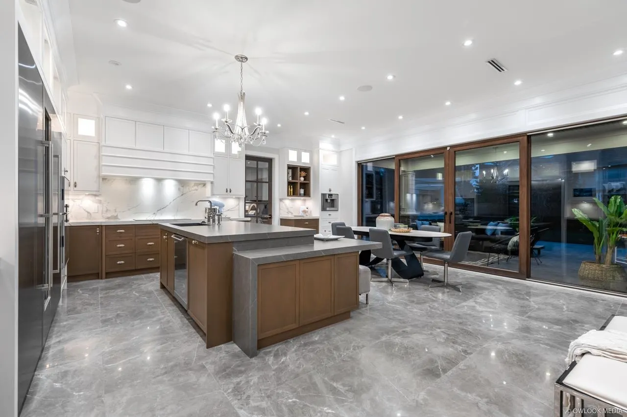 7680 Glacier Crescent