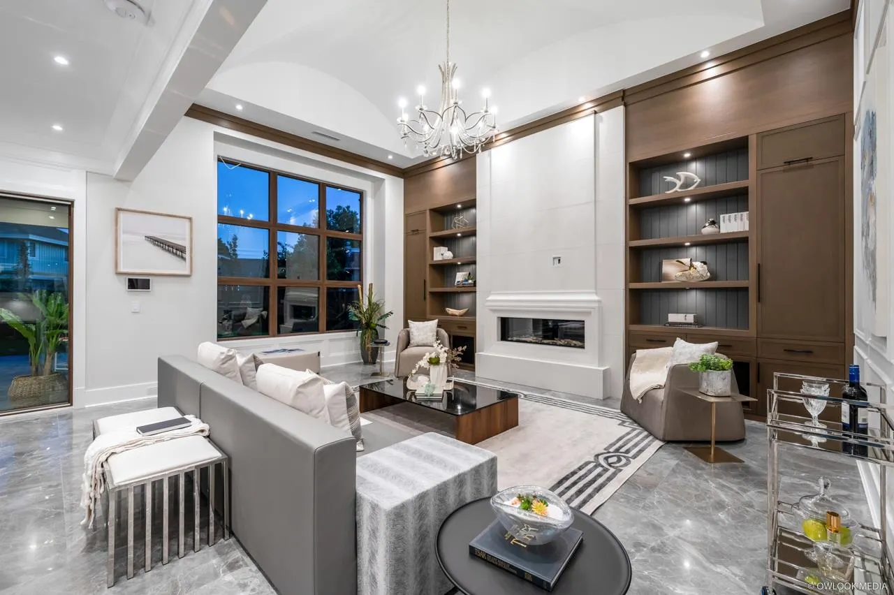 7680 Glacier Crescent