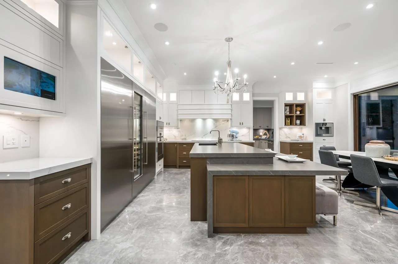 7680 Glacier Crescent
