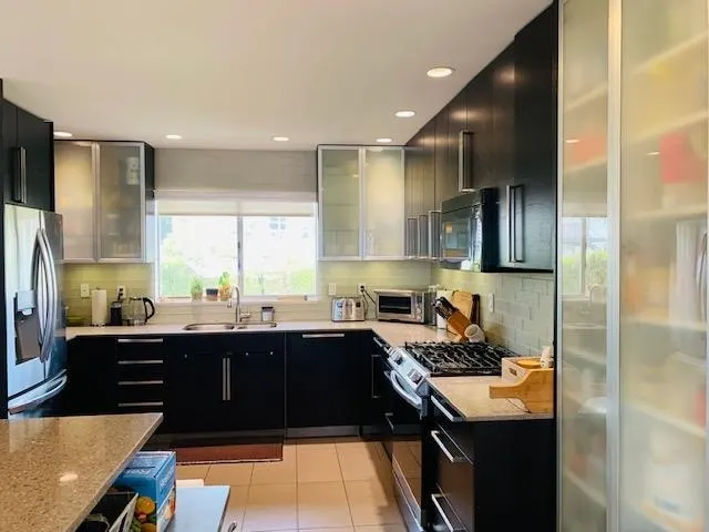 1432 View Crescent