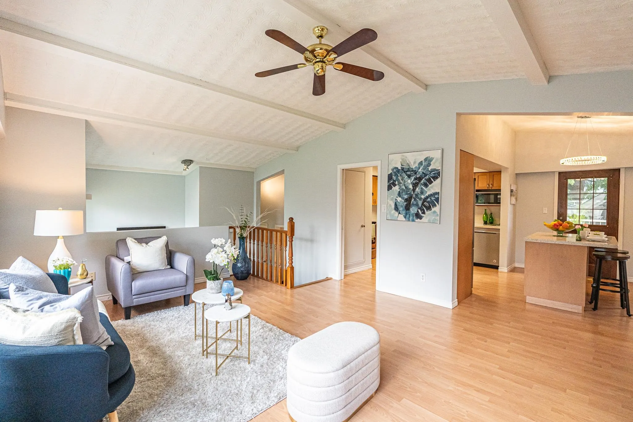 916 Glenacre Court