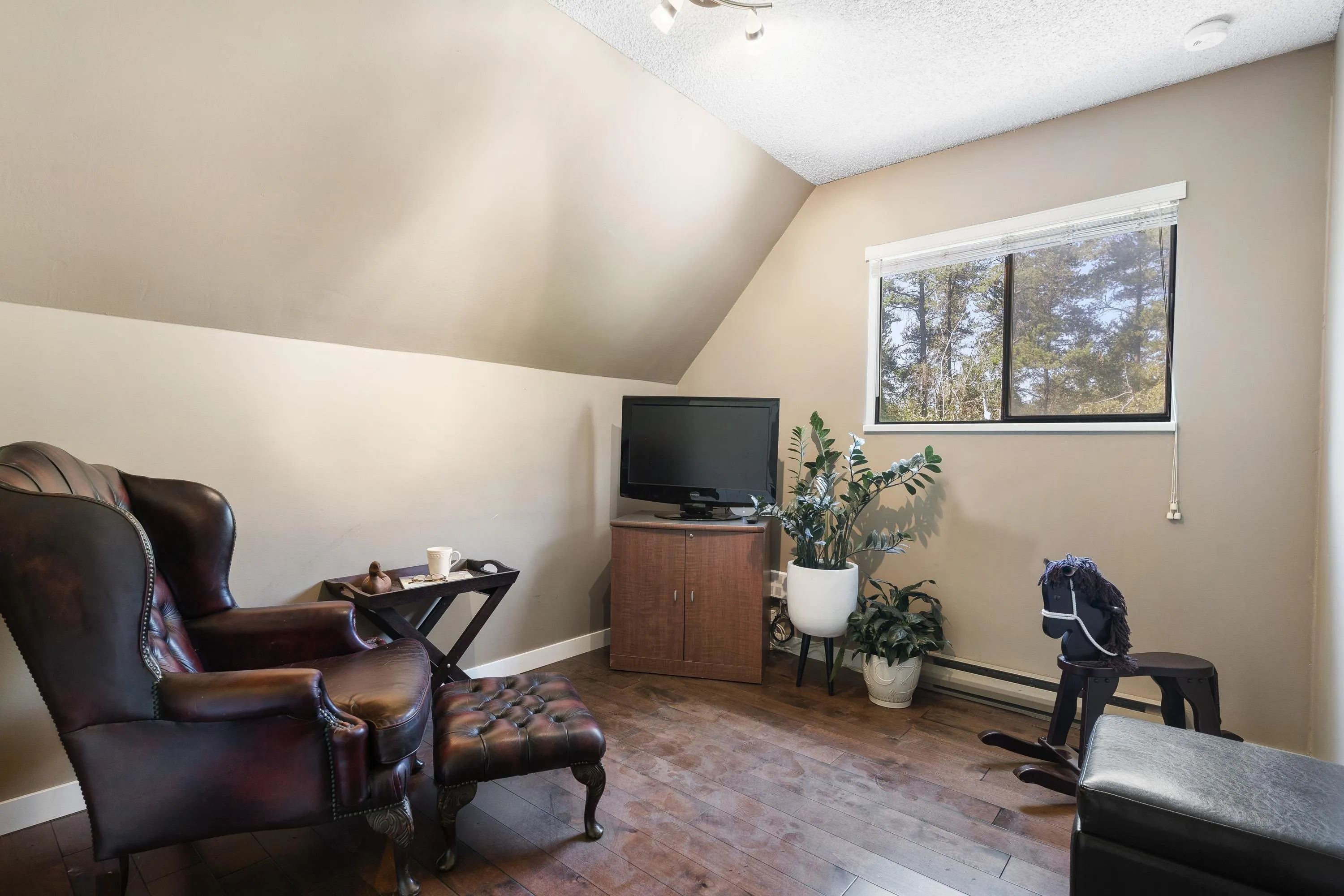 9409 Kingsley Crescent