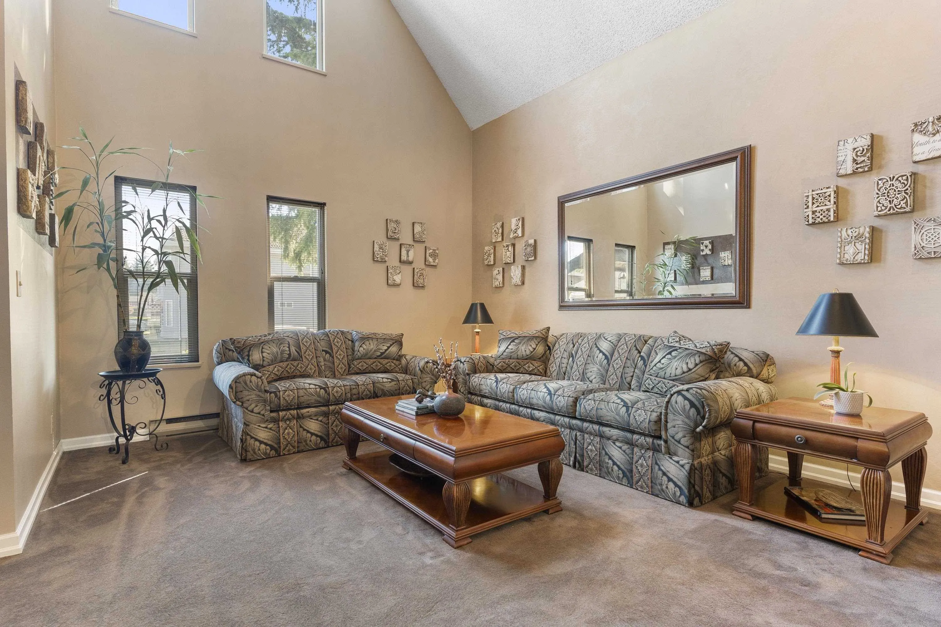 9409 Kingsley Crescent