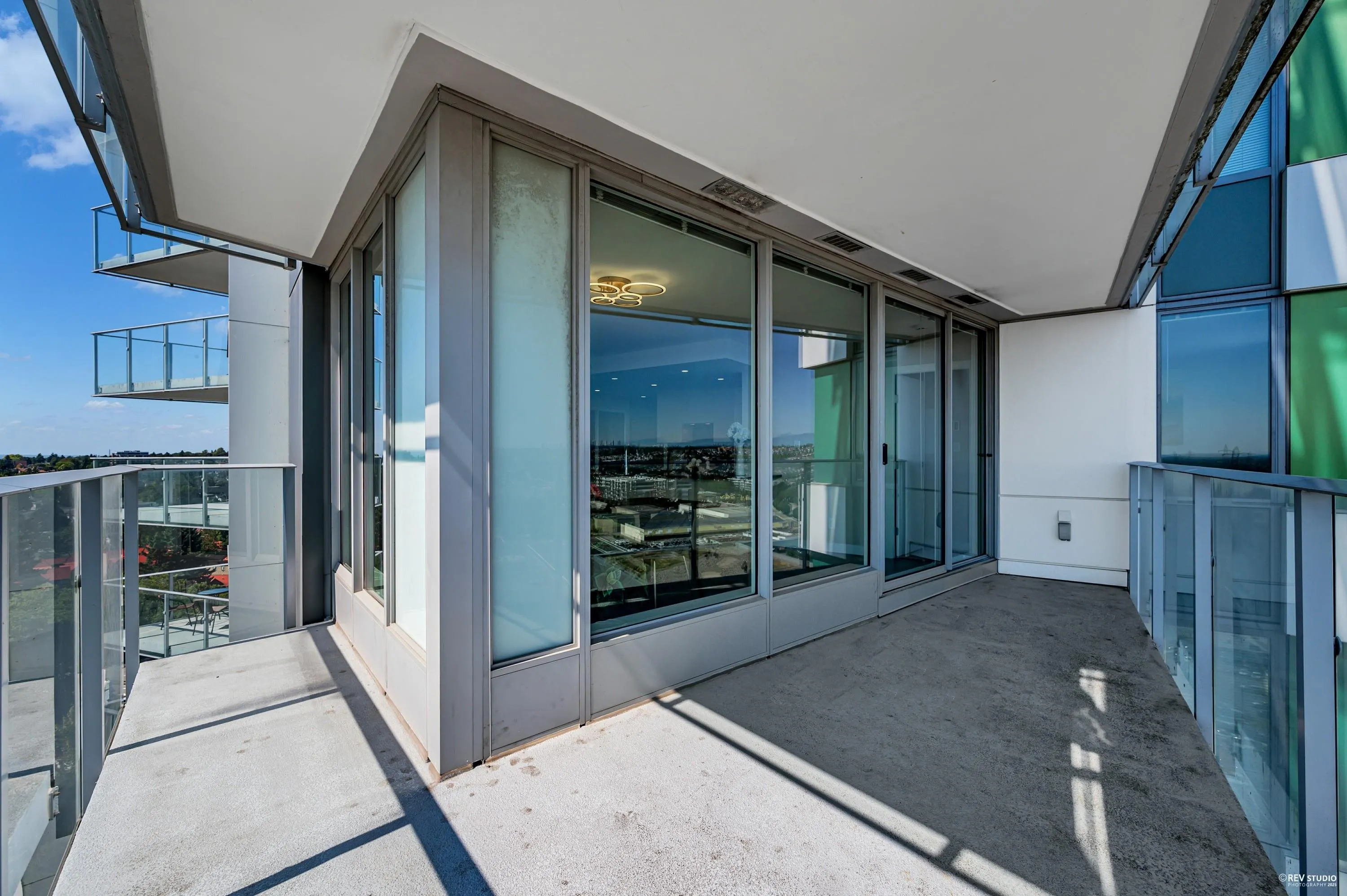 1802 489 Interurban Way