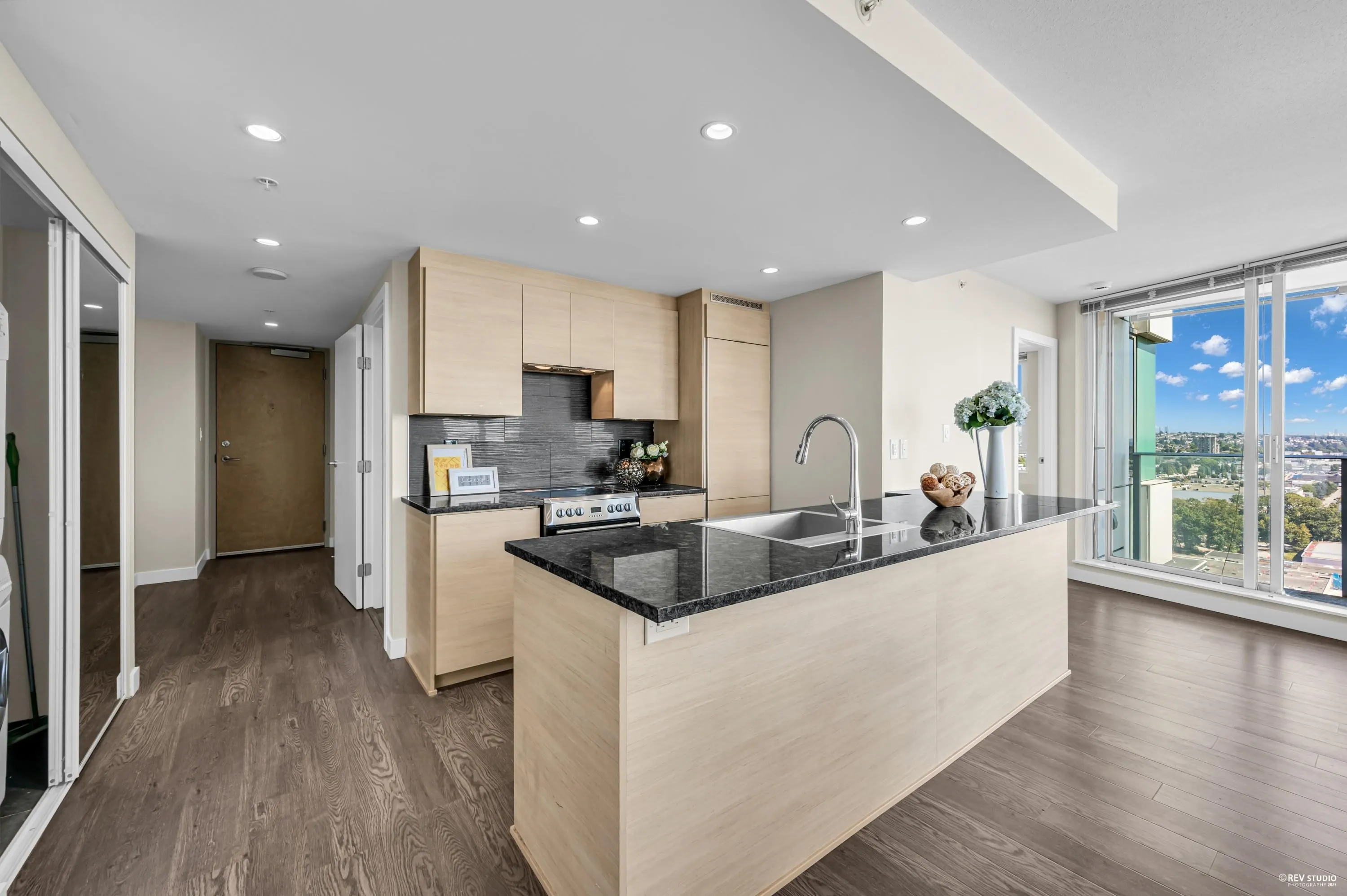1802 489 Interurban Way