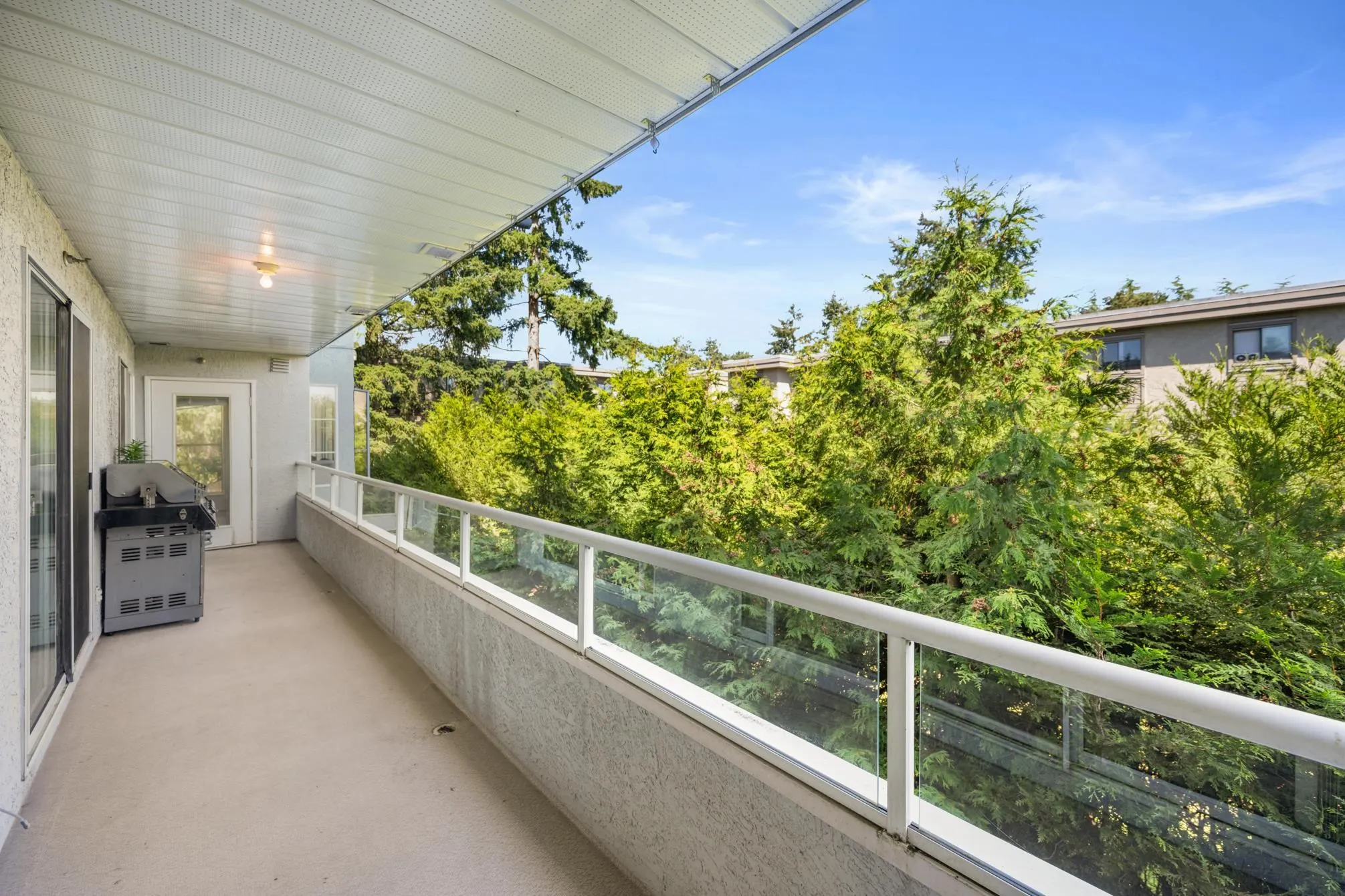 207 20350 54 Avenue