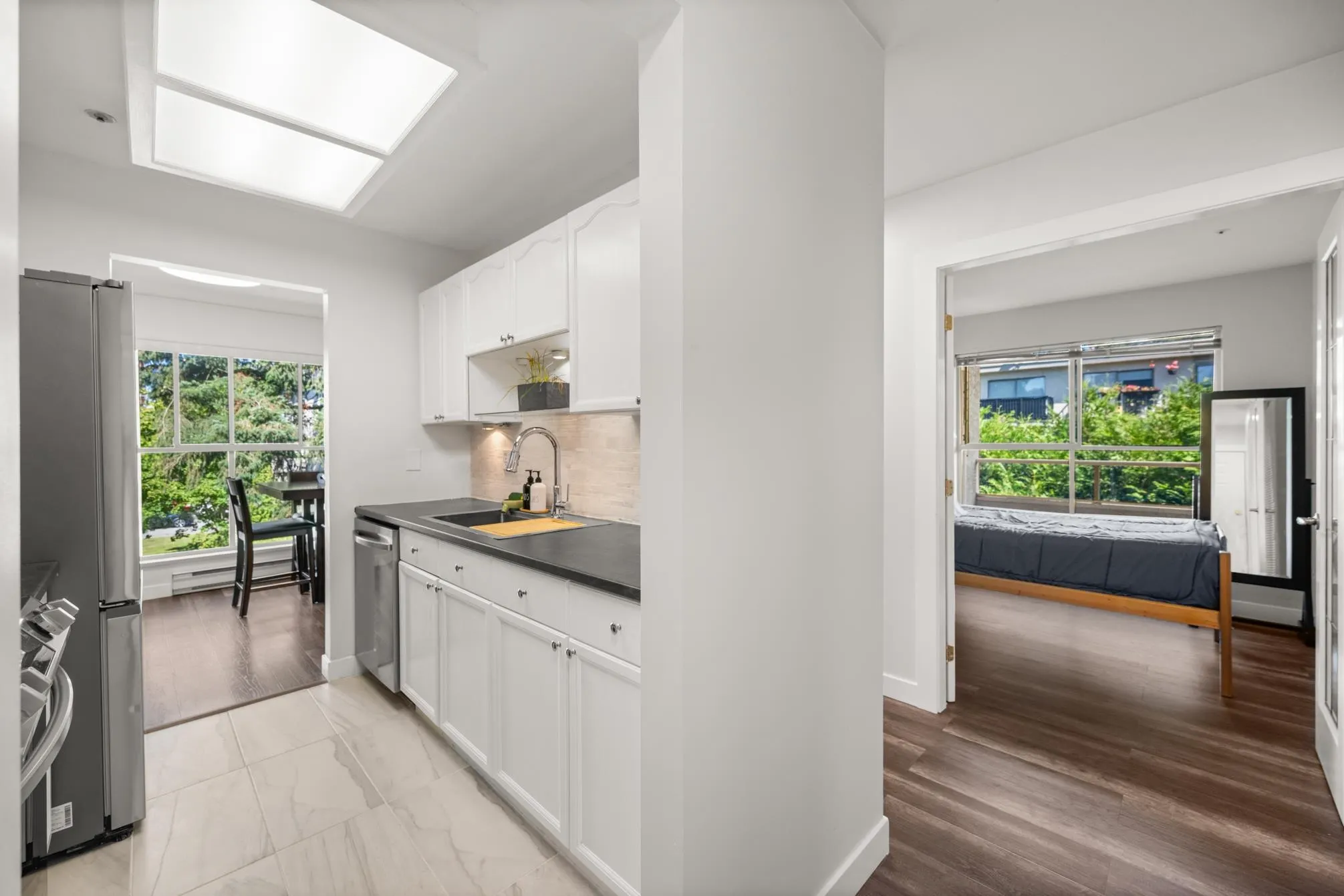 207 20350 54 Avenue