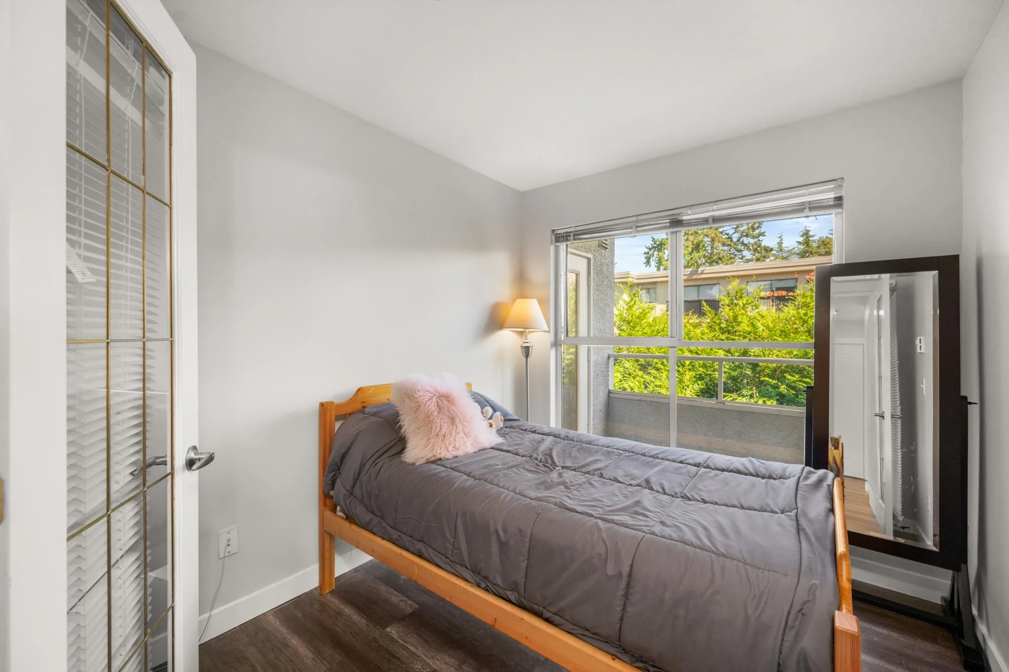 207 20350 54 Avenue