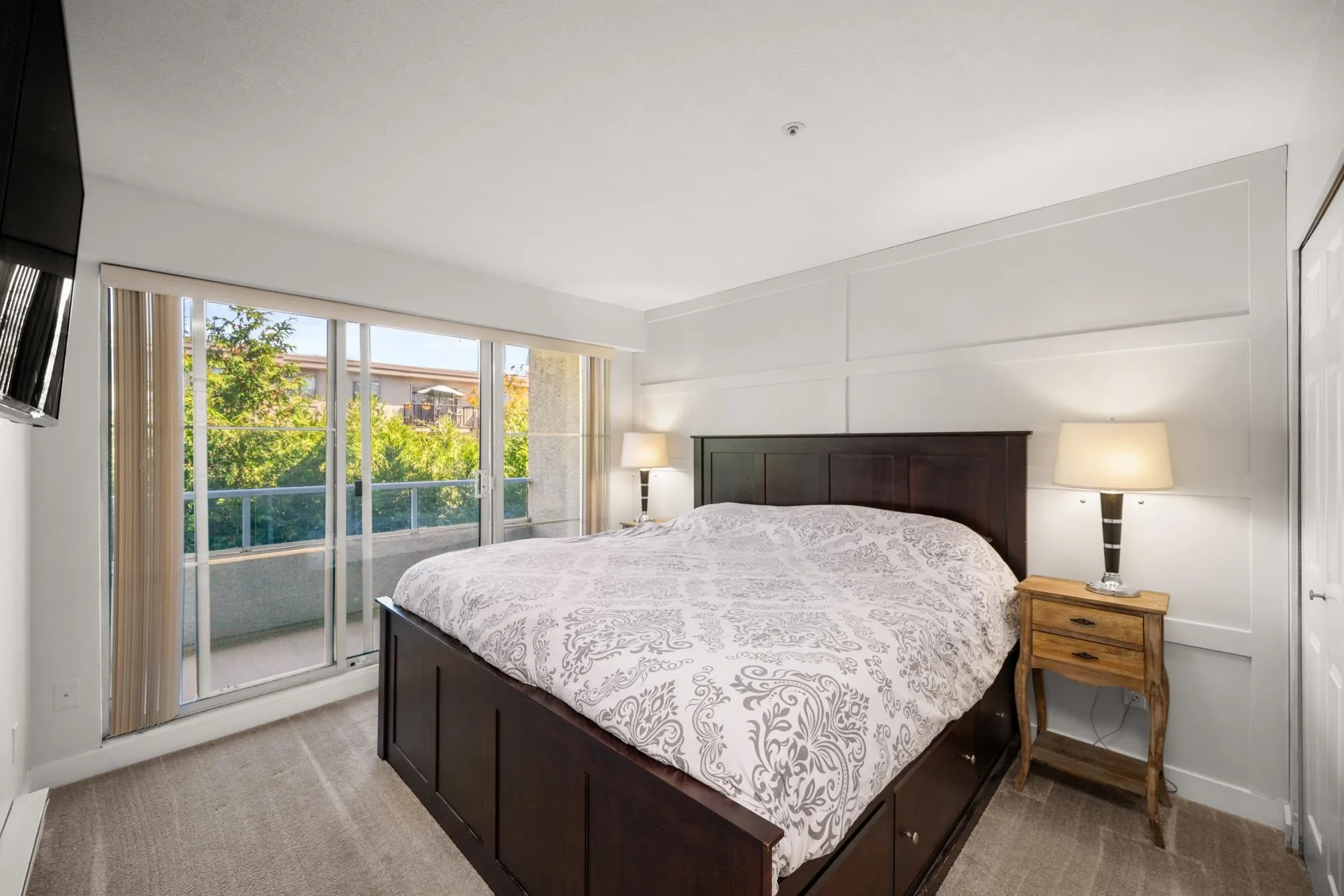 207 20350 54 Avenue