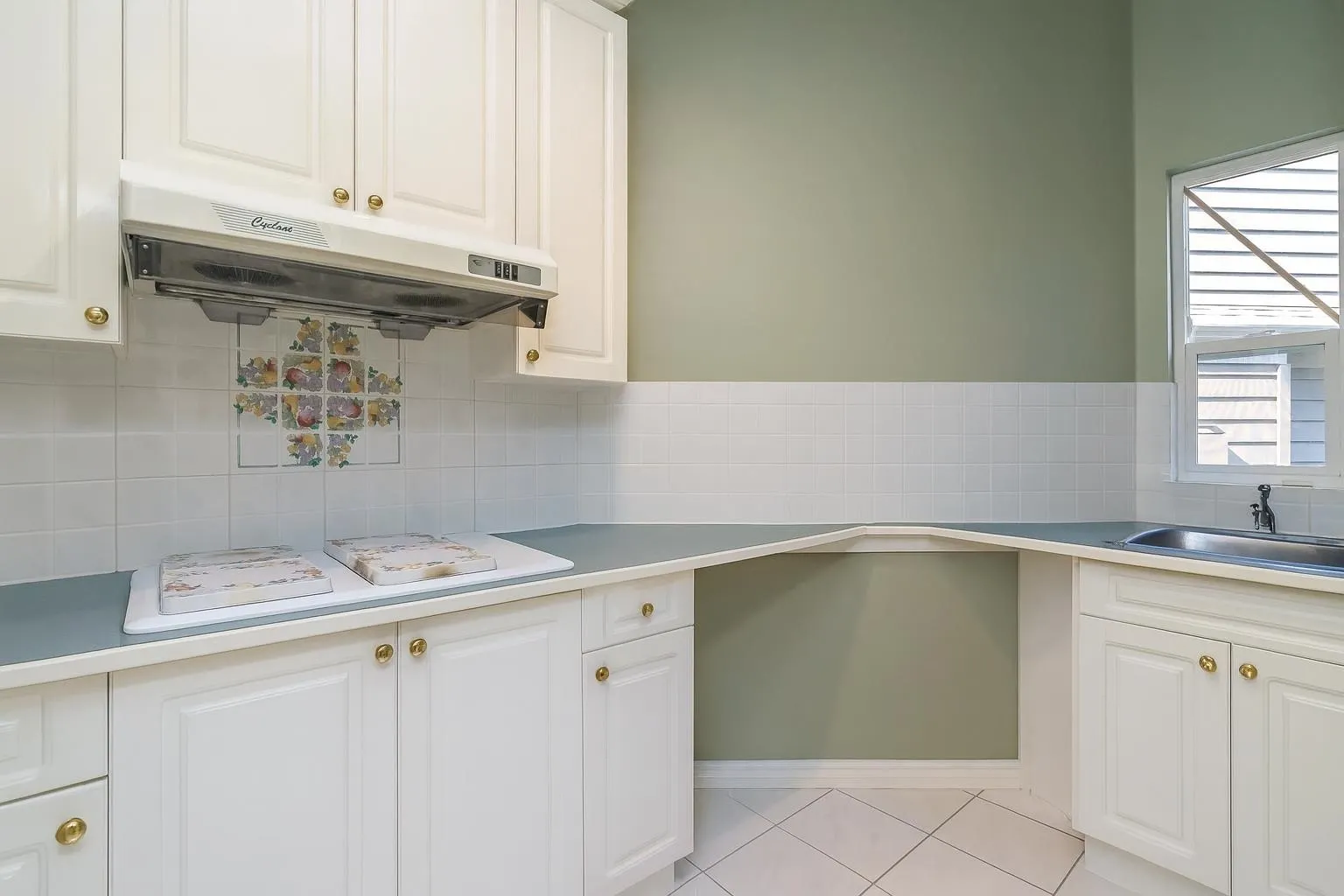 6779 Chateau Court