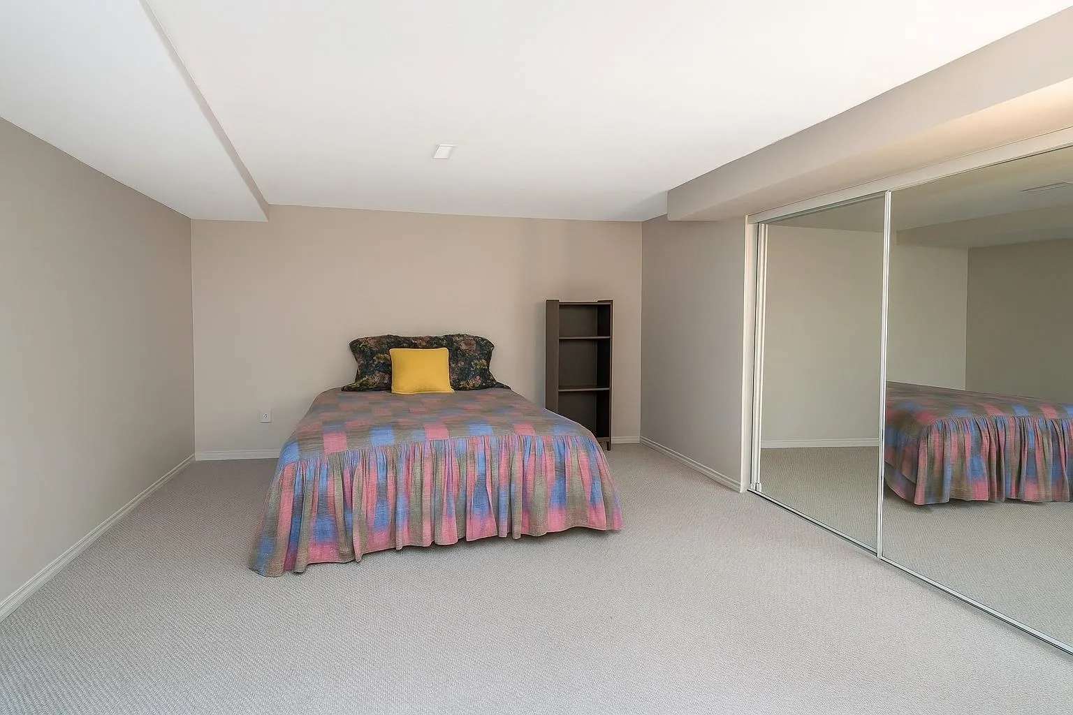 6779 Chateau Court