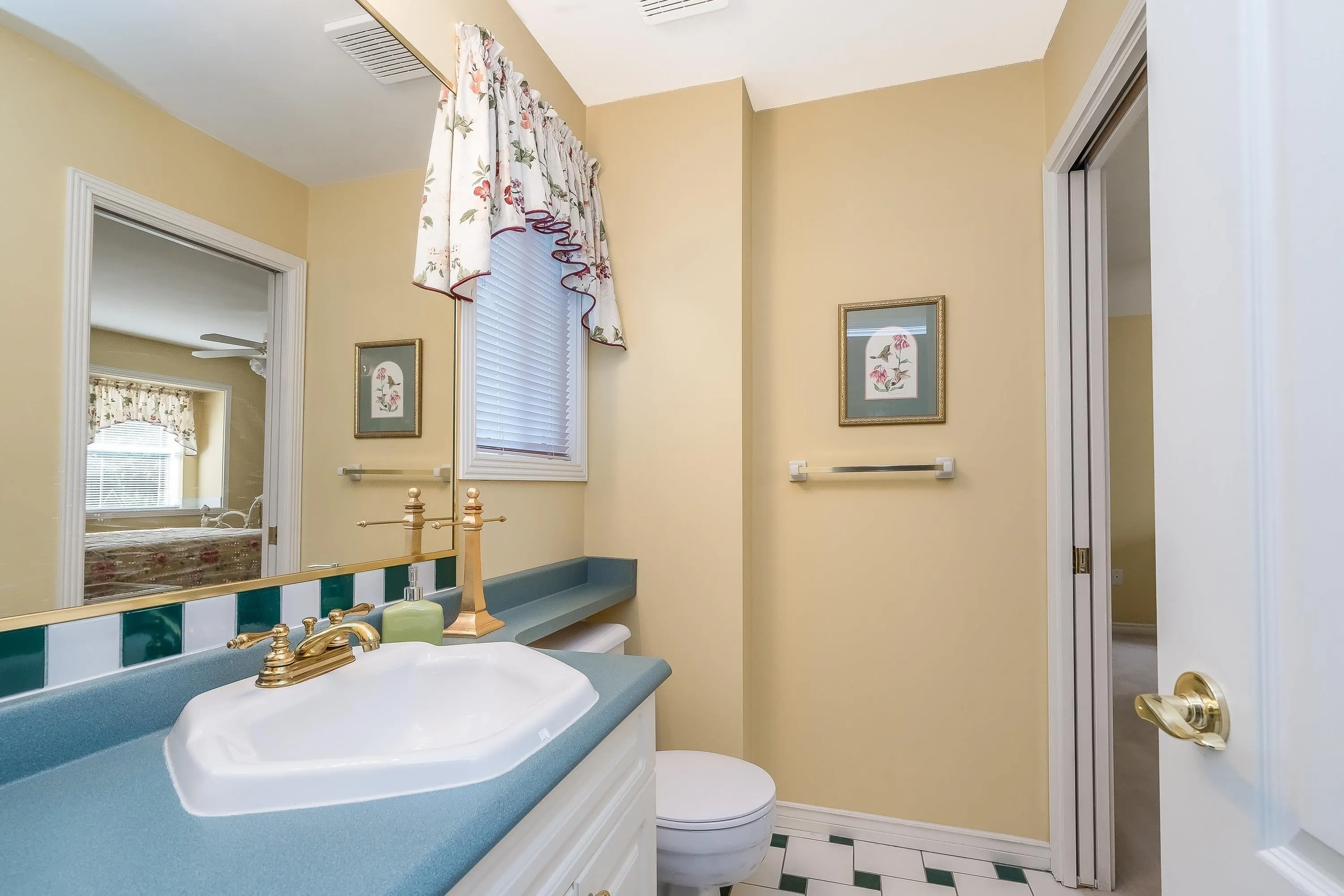6779 Chateau Court