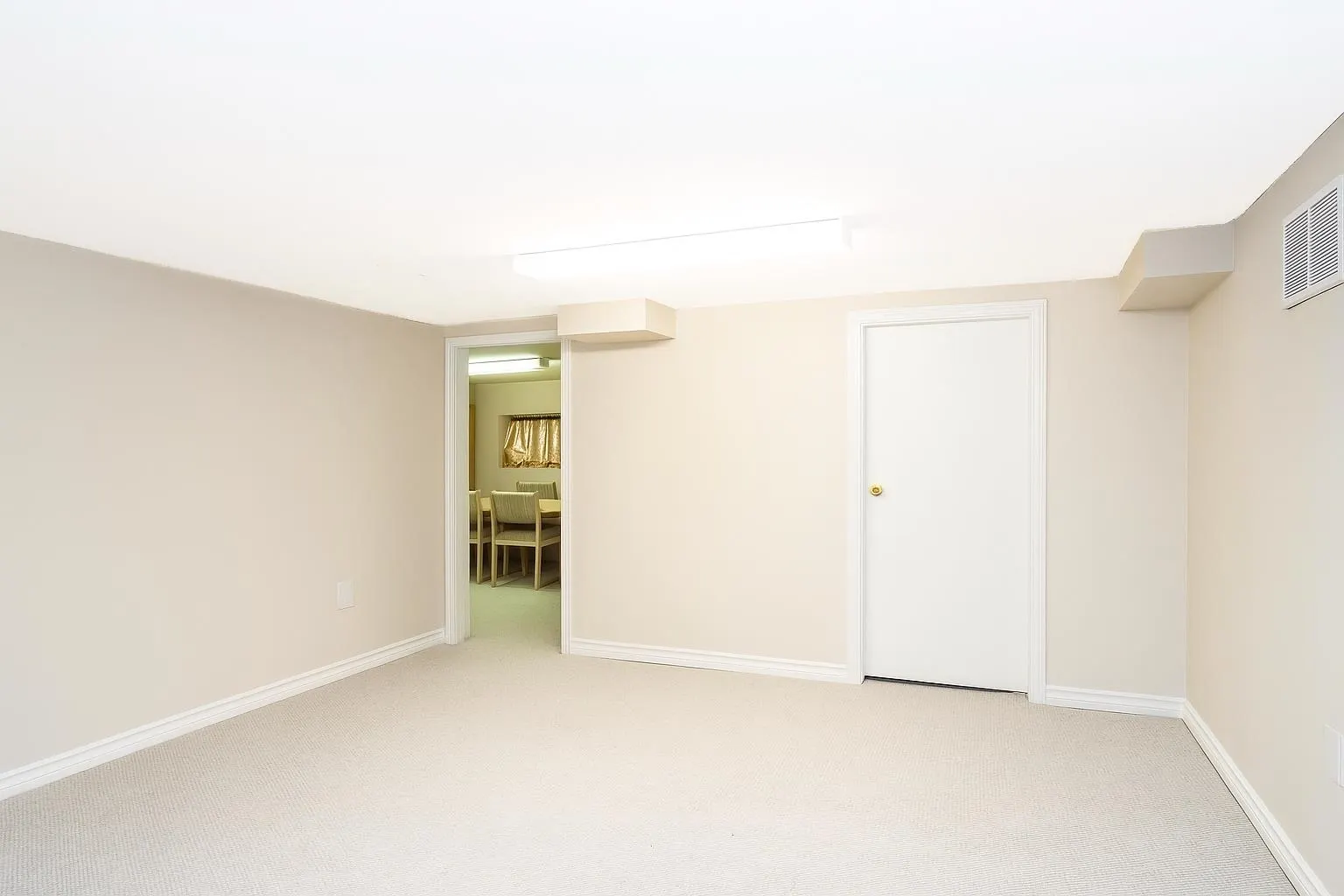 6779 Chateau Court
