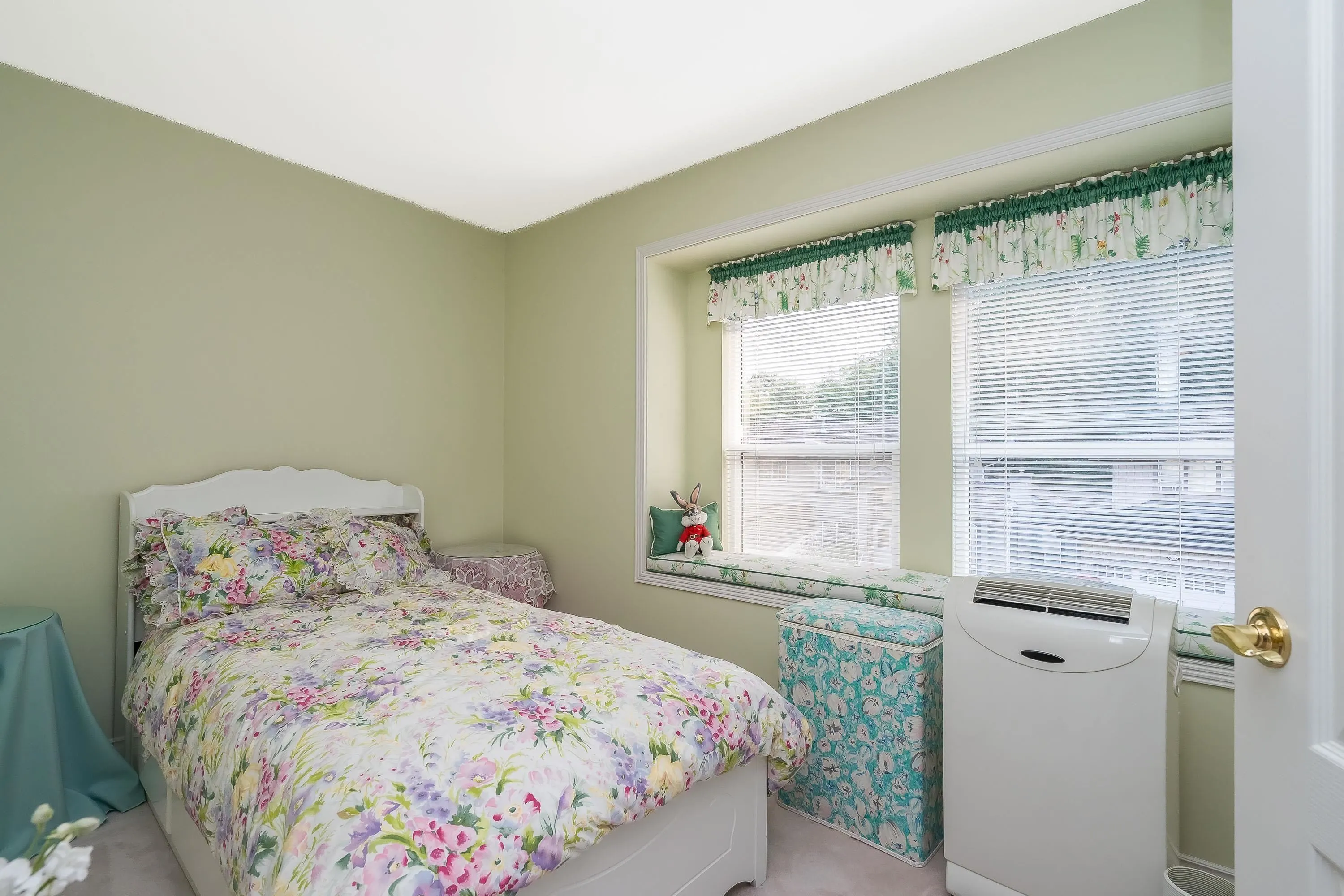 6779 Chateau Court