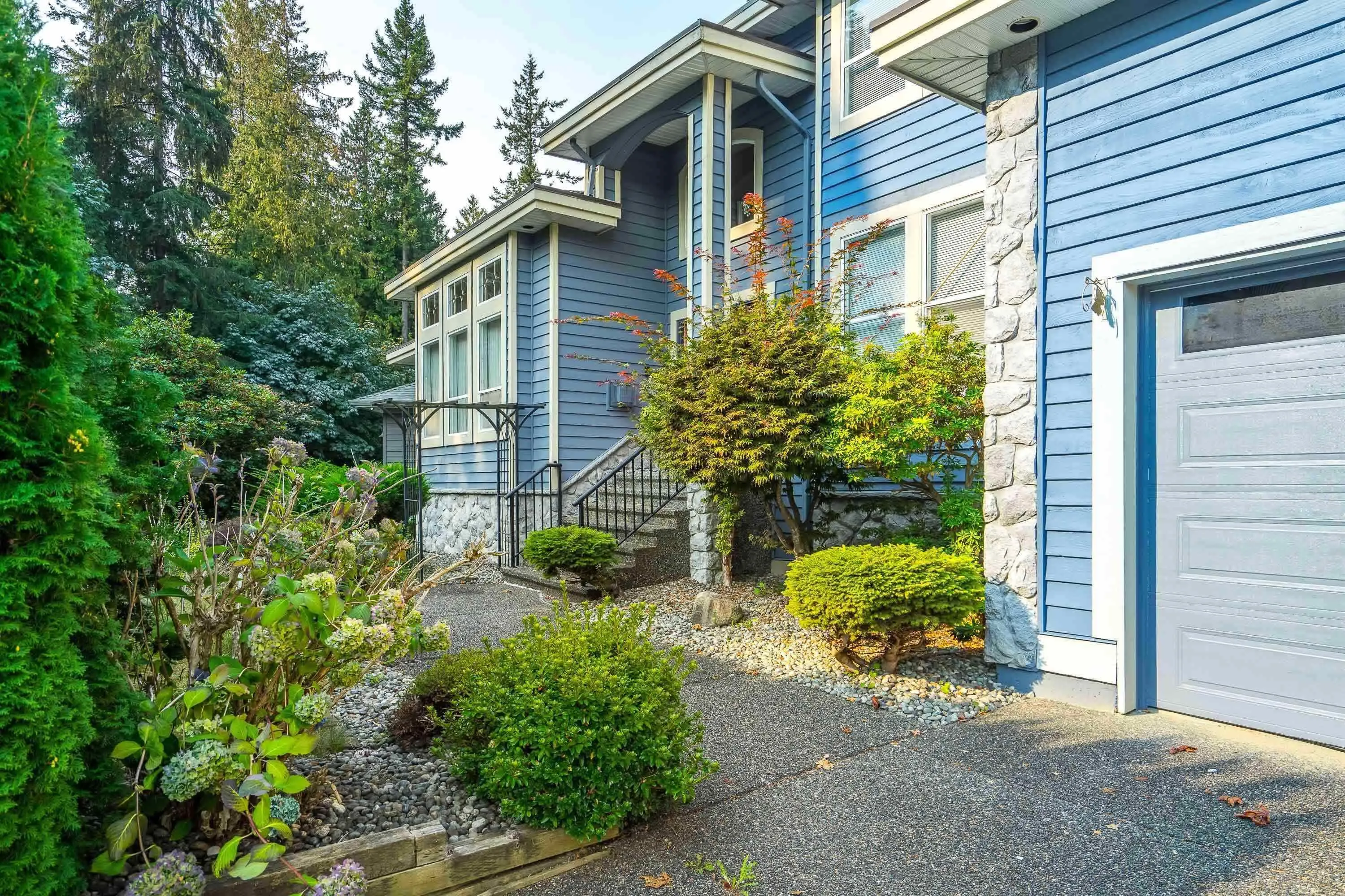 6779 Chateau Court