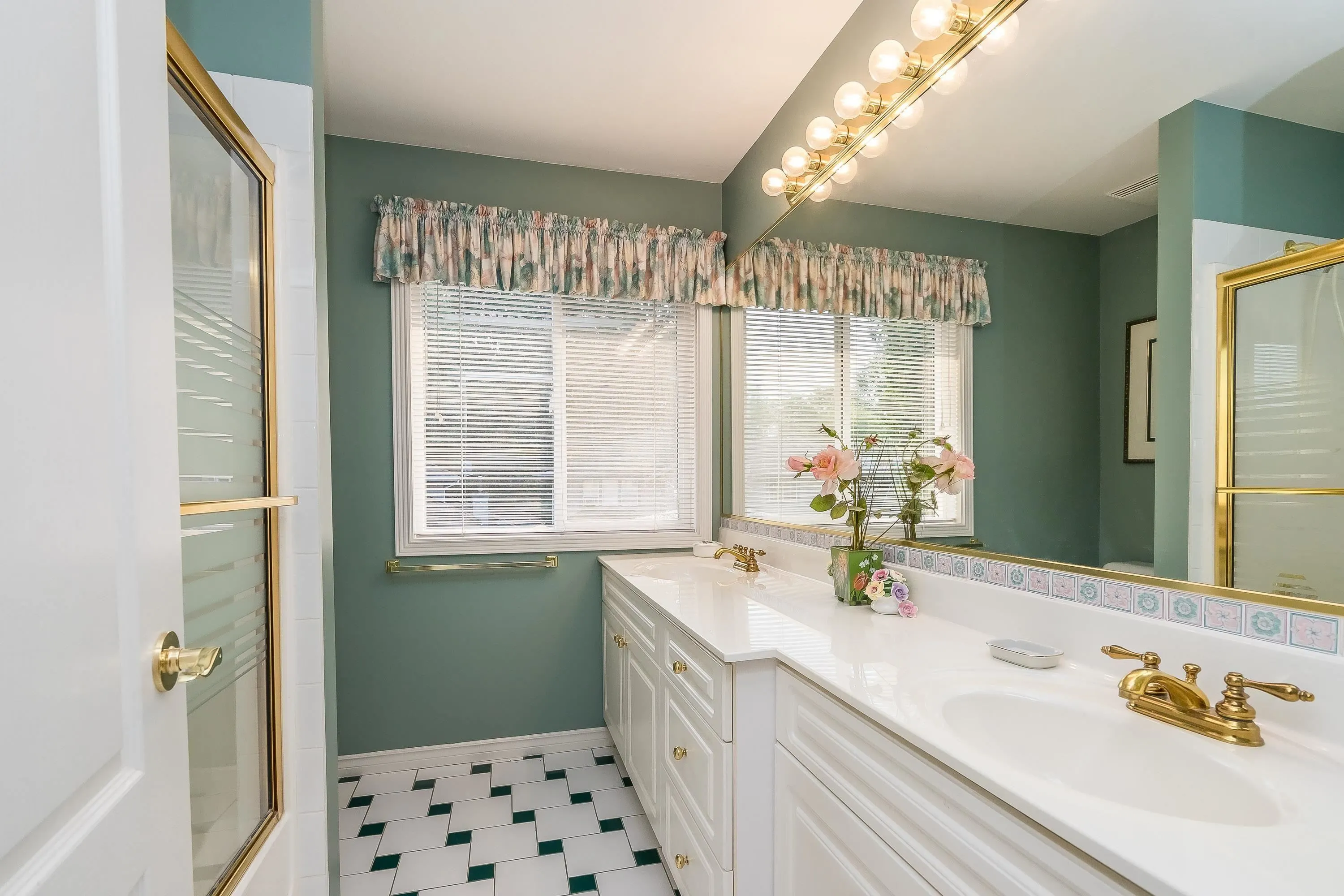 6779 Chateau Court