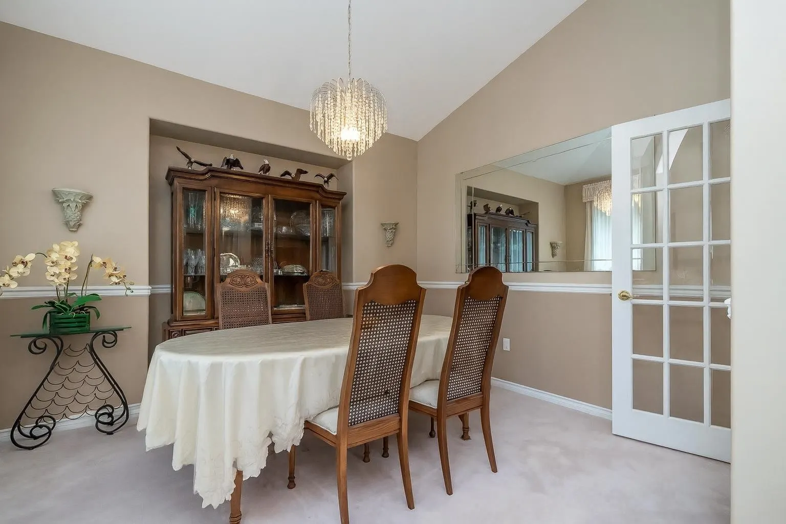 6779 Chateau Court