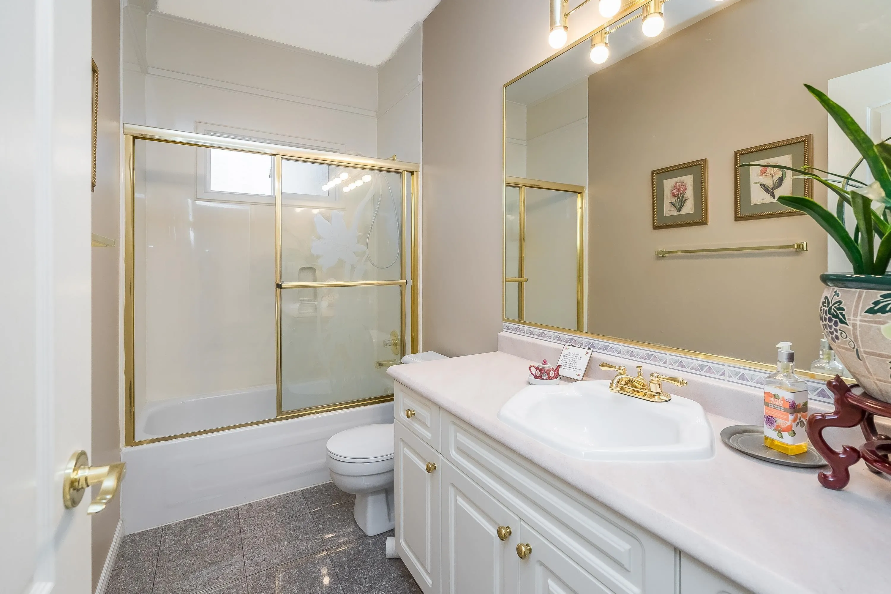 6779 Chateau Court