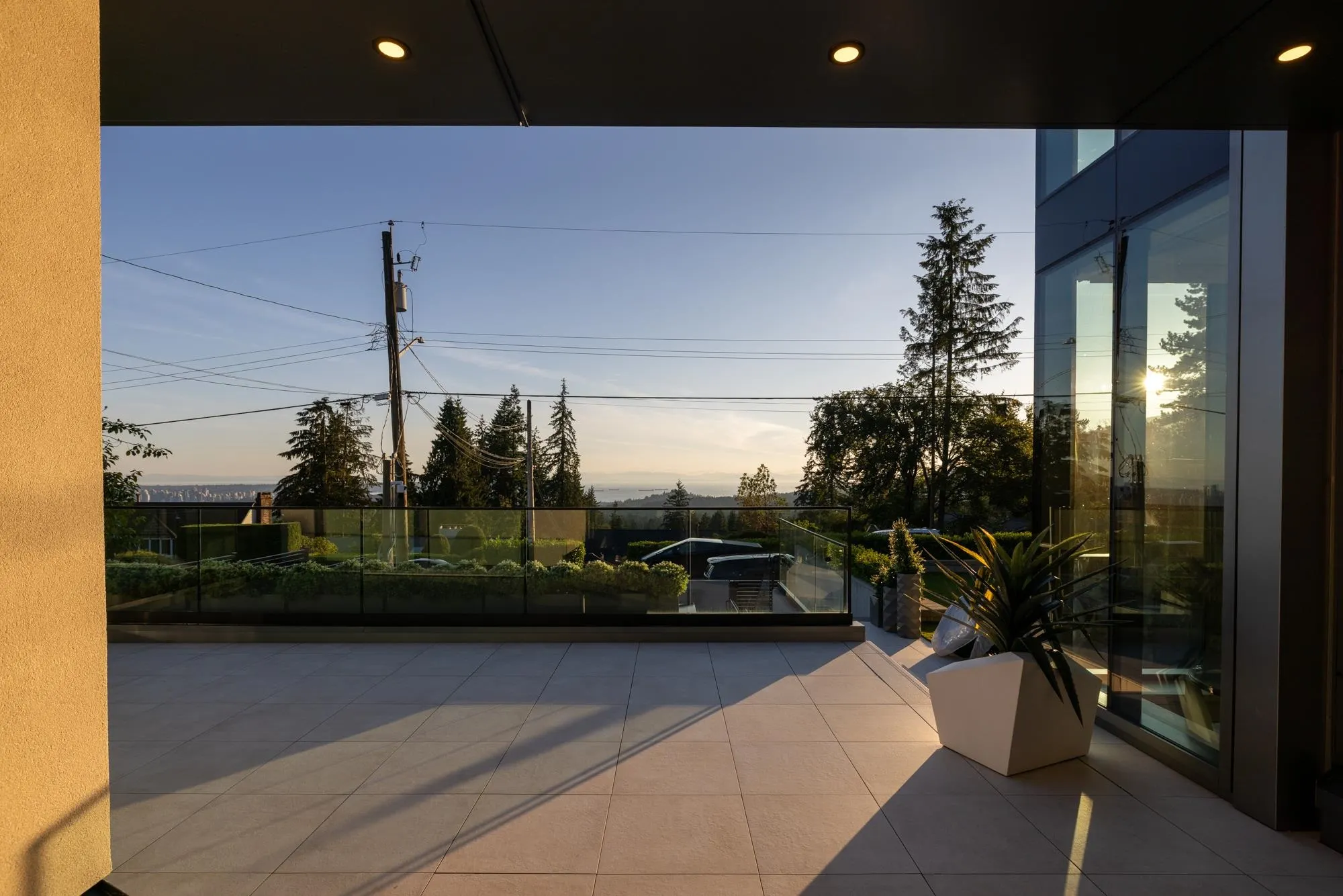 392 Ventura Crescent