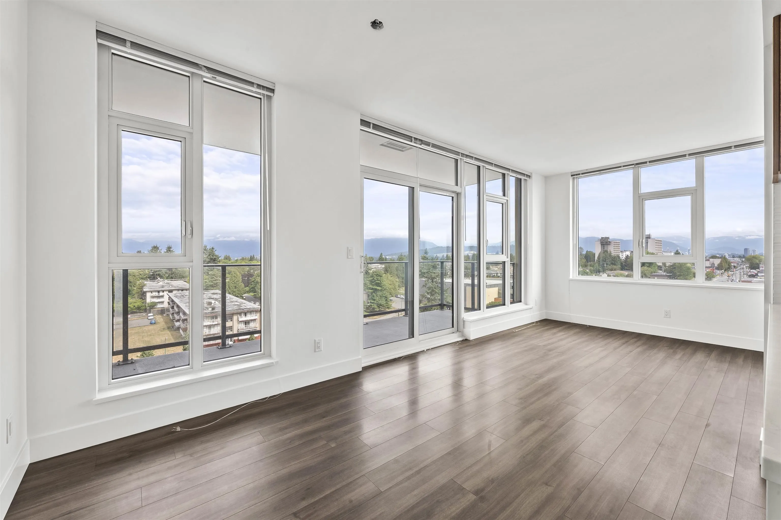 1005 7303 Noble Lane