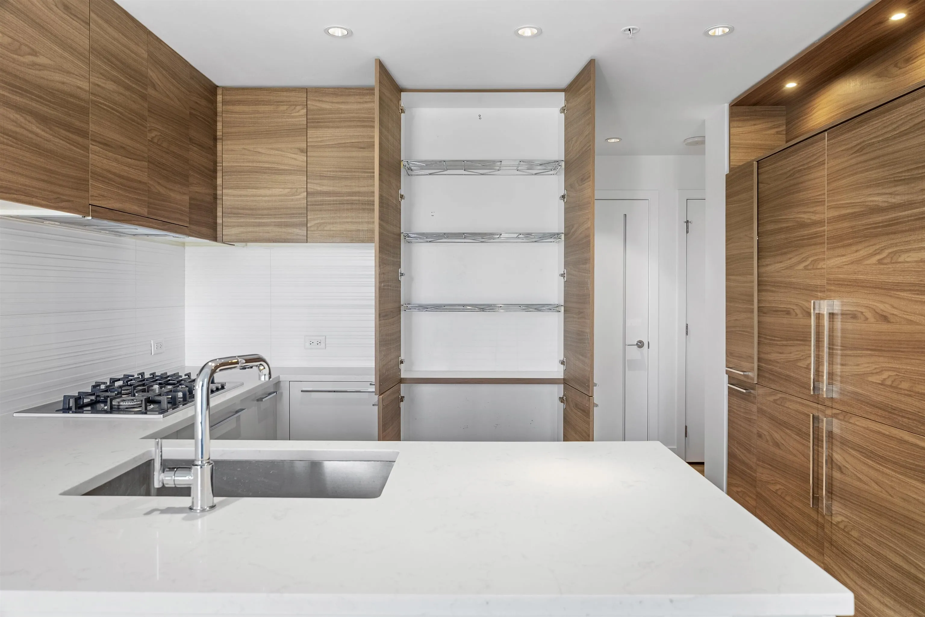 1005 7303 Noble Lane