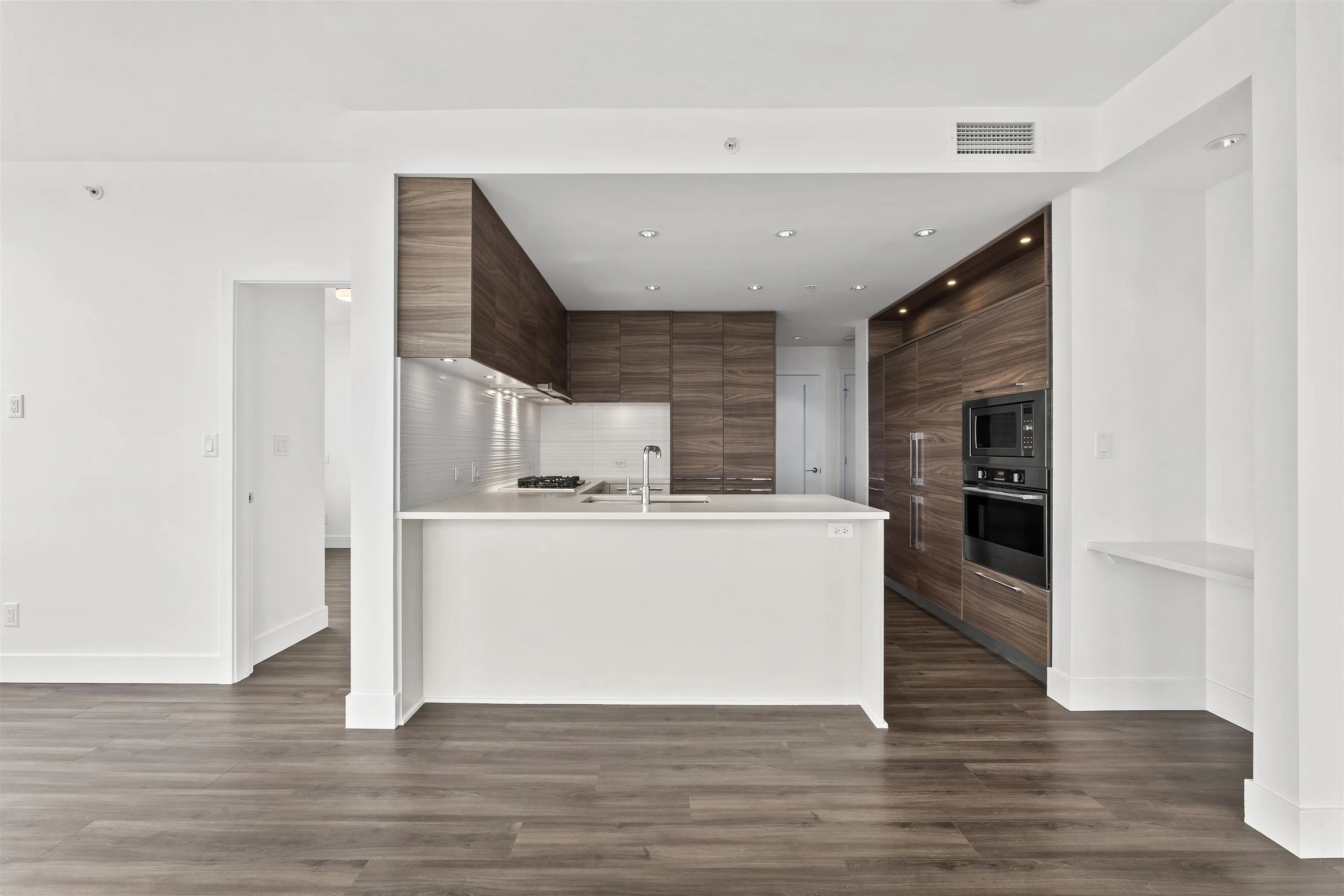 1005 7303 Noble Lane