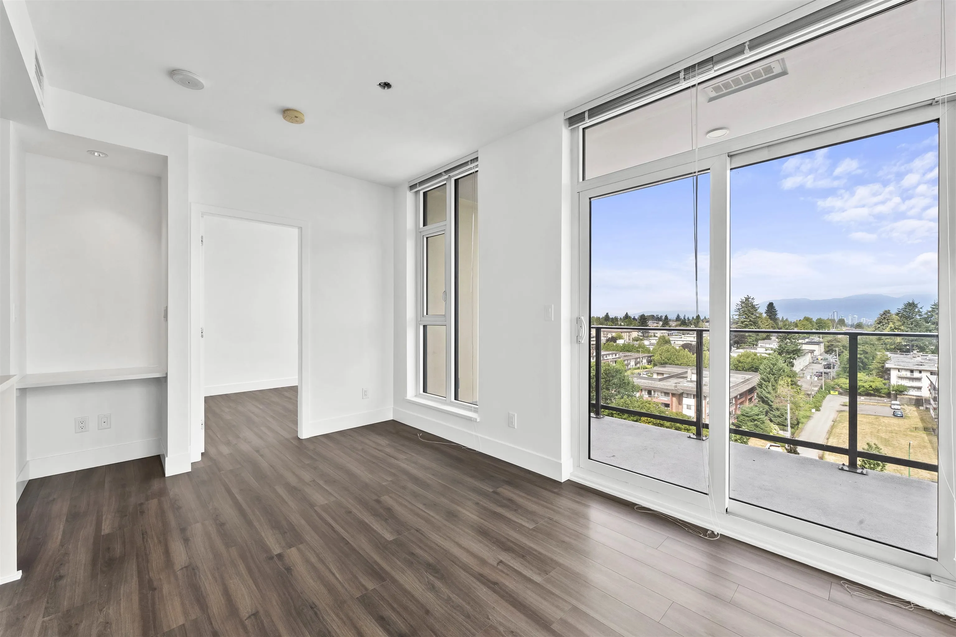 1005 7303 Noble Lane
