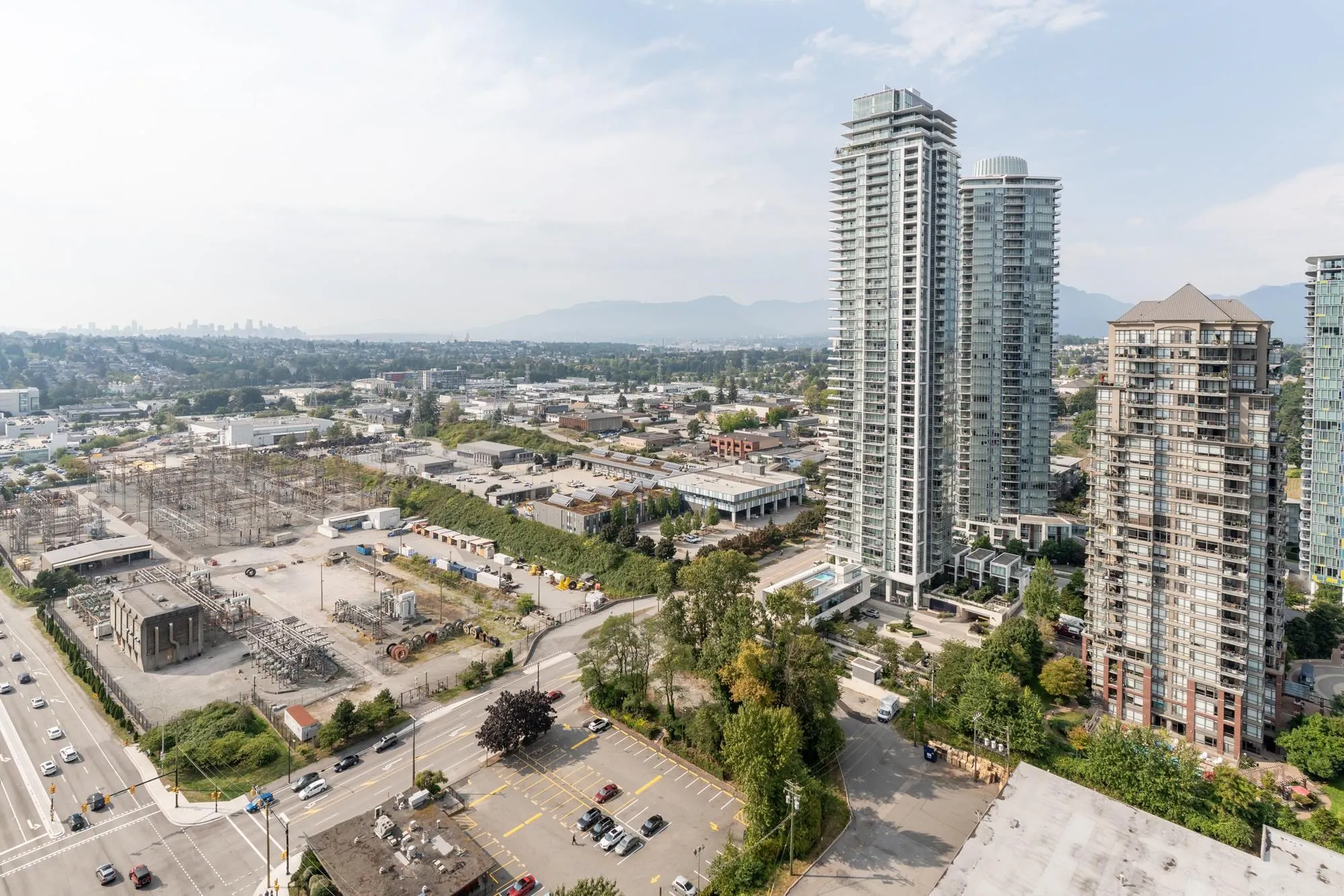 2707 4168 Lougheed Highway