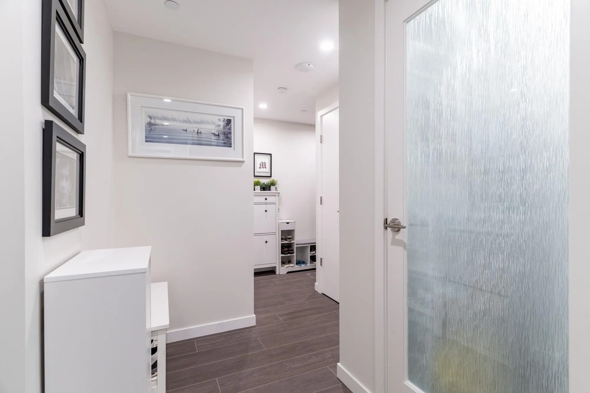 2707 4168 Lougheed Highway