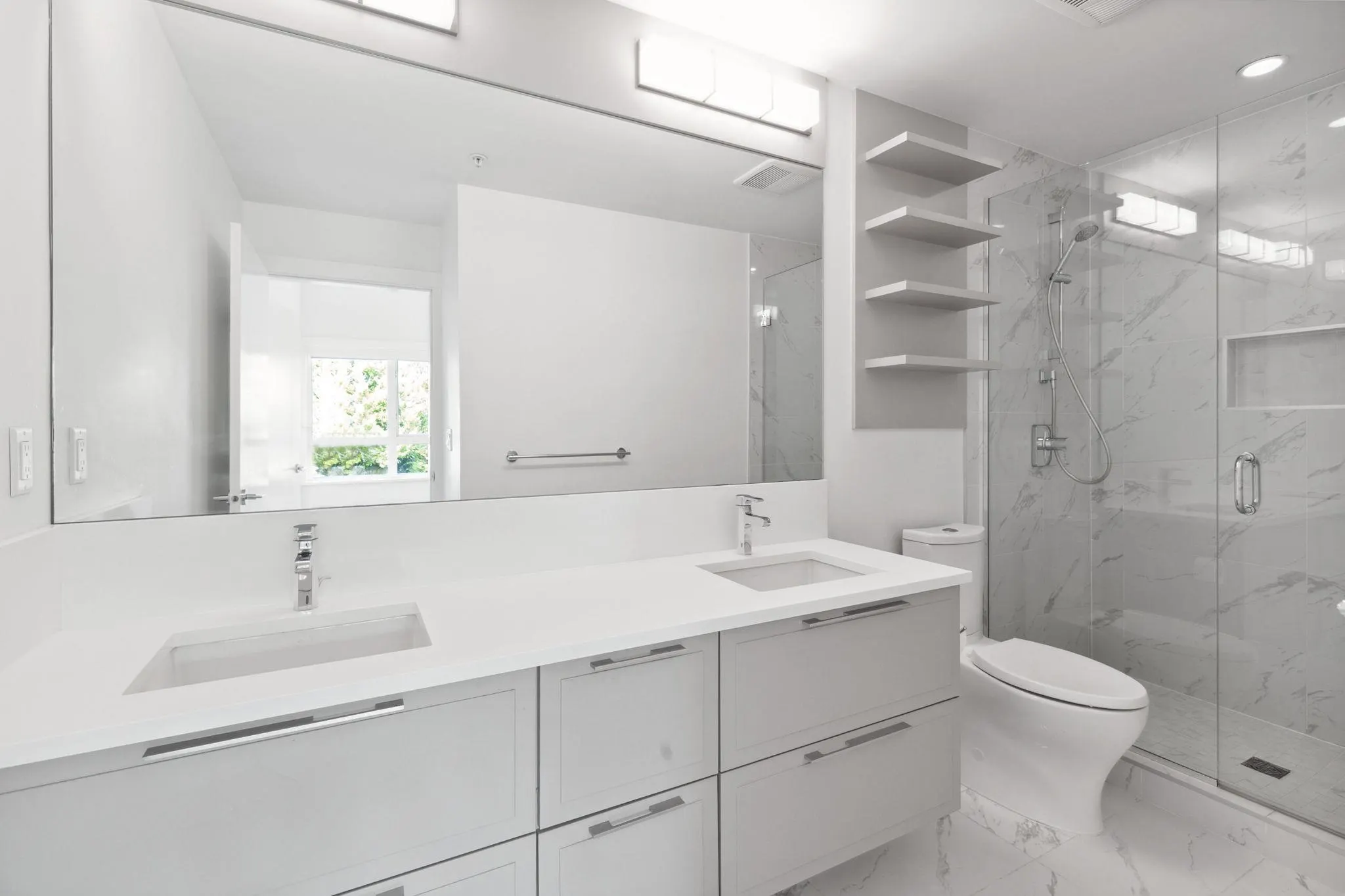 223 7828 Granville Street