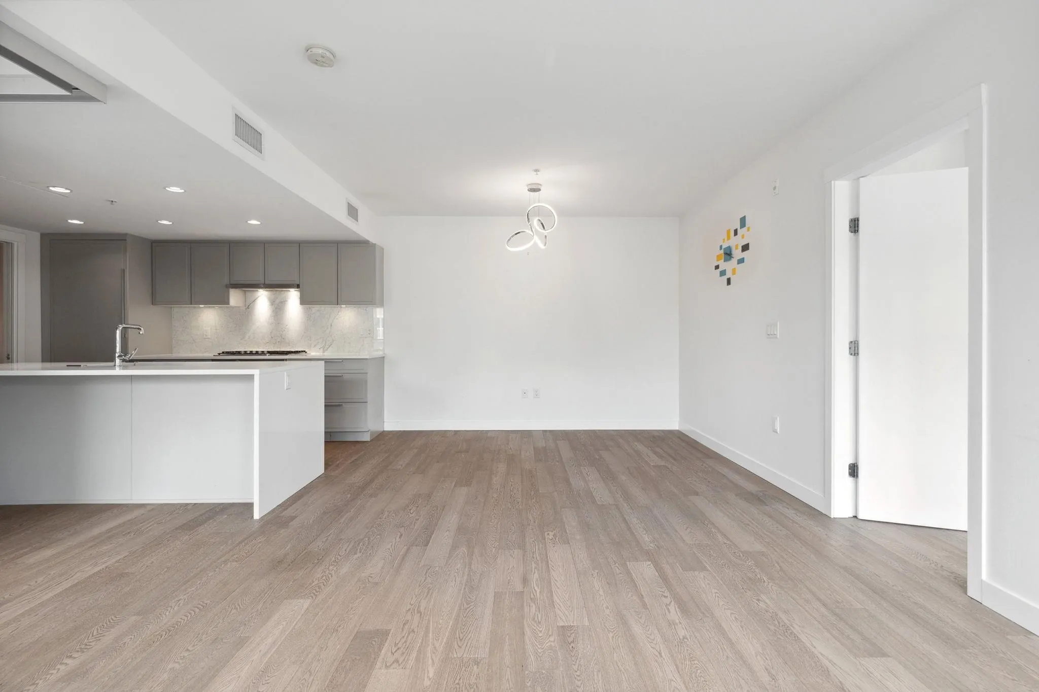 223 7828 Granville Street